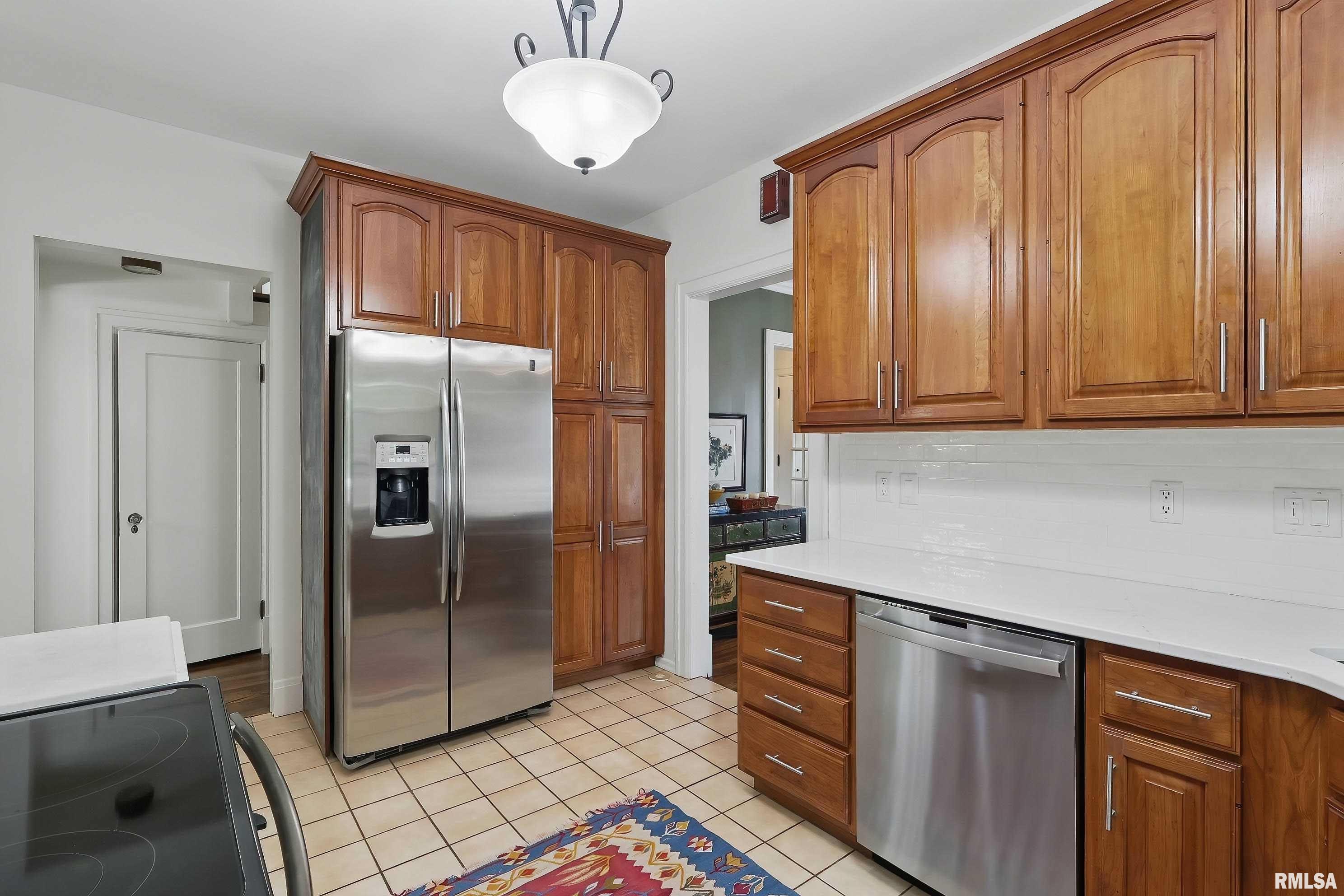 923 22nd Street, Moline, Illinois image 18