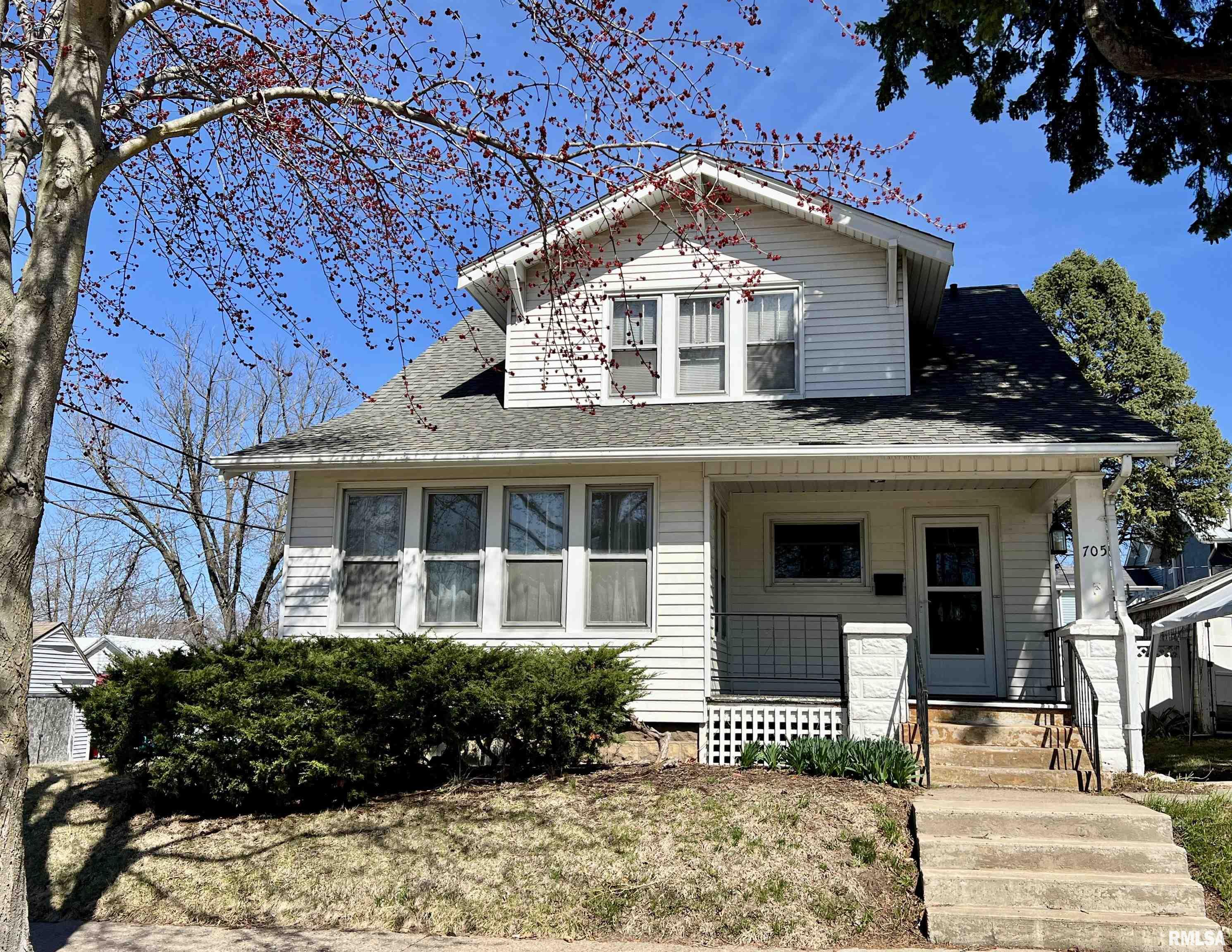 705 Pine Street, Muscatine, Iowa image 1