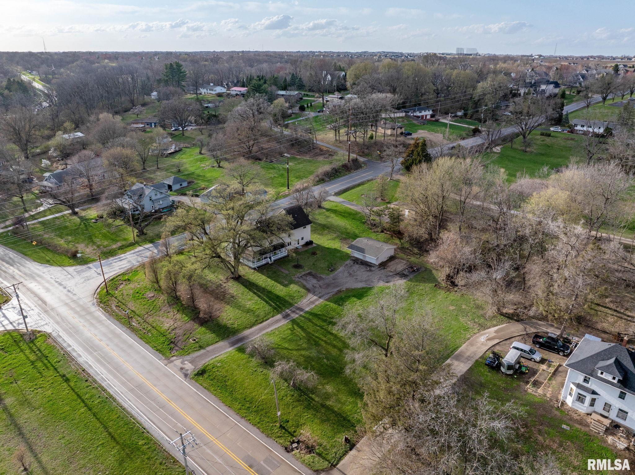 7020 Valley Drive, Bettendorf, Iowa image 48
