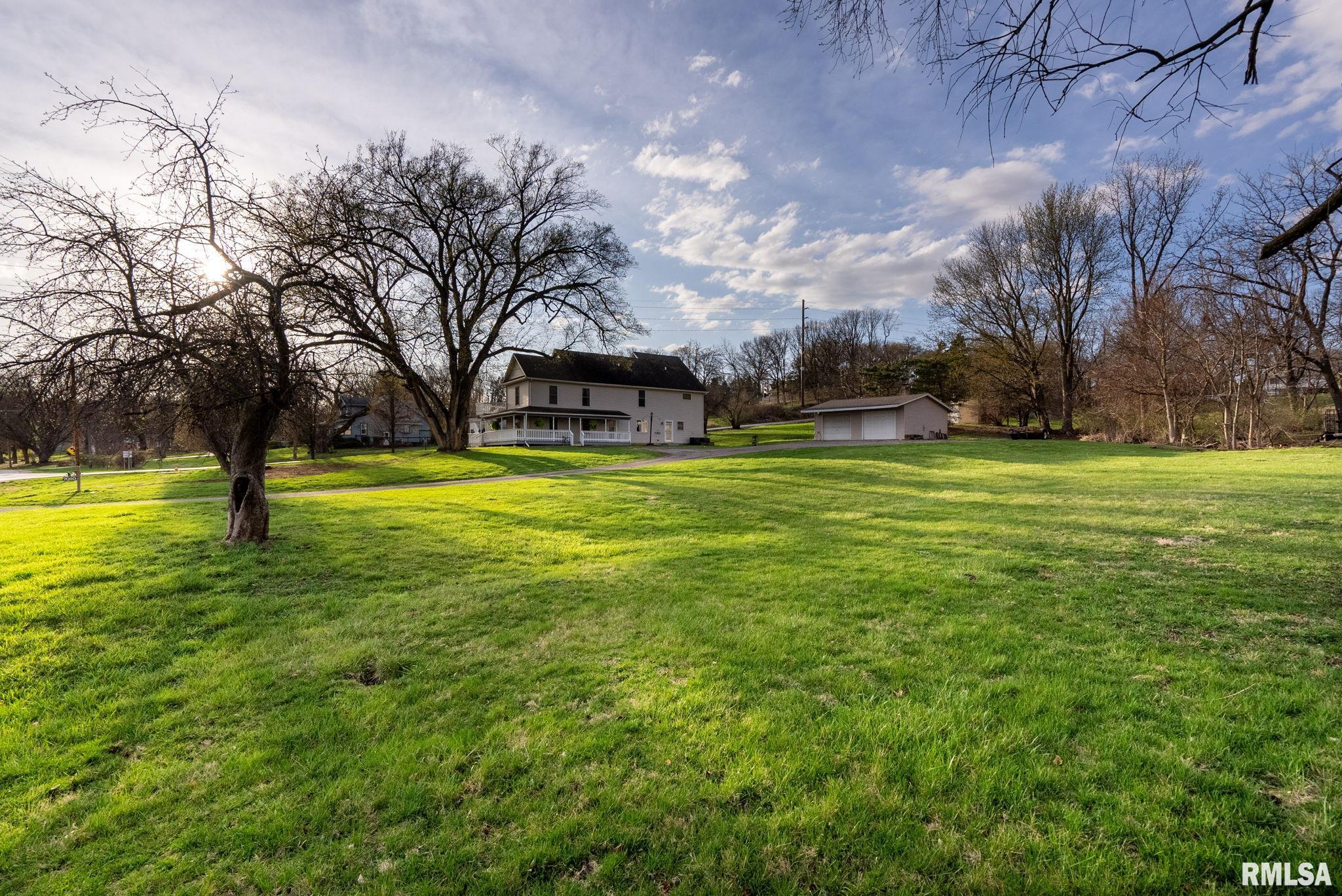 7020 Valley Drive, Bettendorf, Iowa image 44