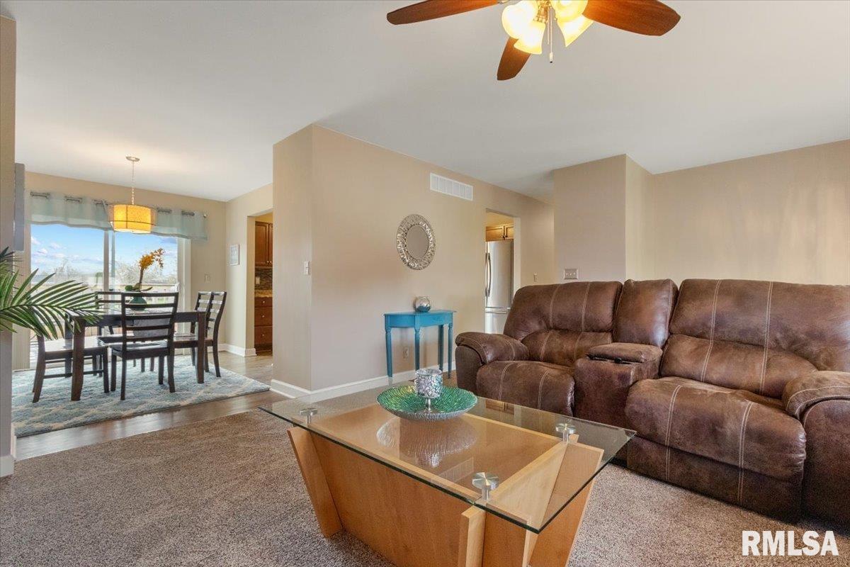 139 Justice Drive, East Peoria, Illinois image 9