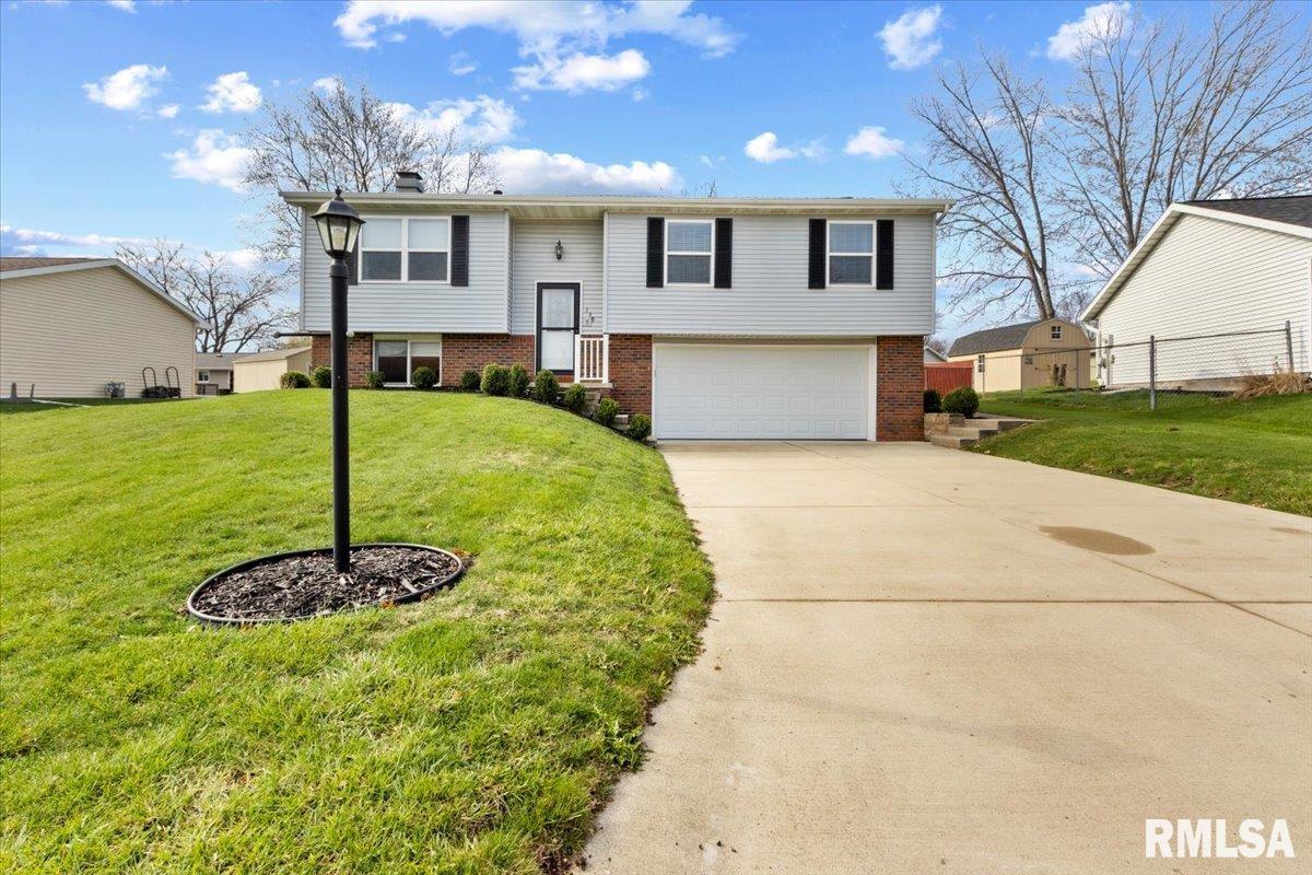 139 Justice Drive, East Peoria, Illinois image 2