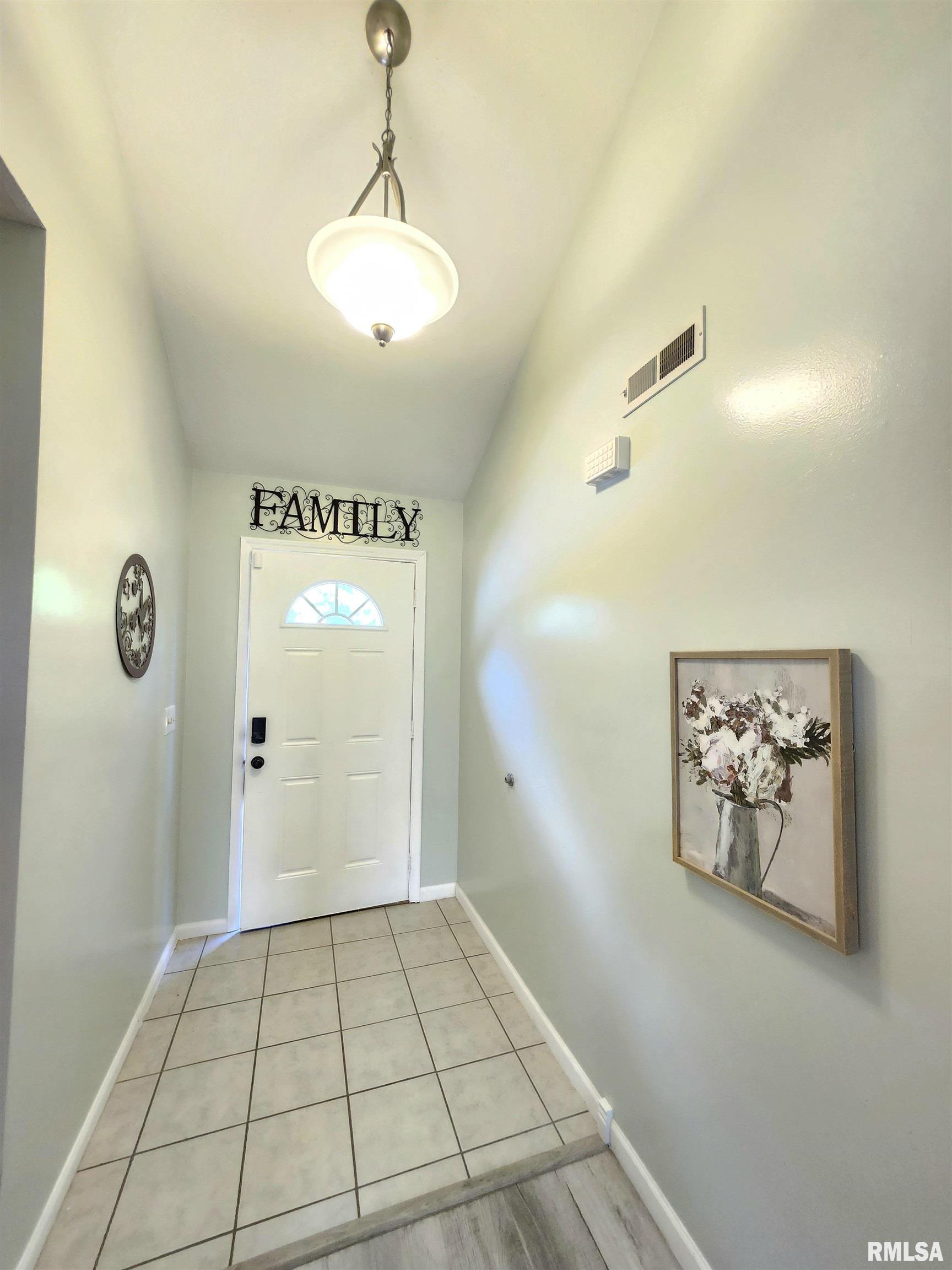 1144 S Morningside Drive, Carbondale, Illinois image 7