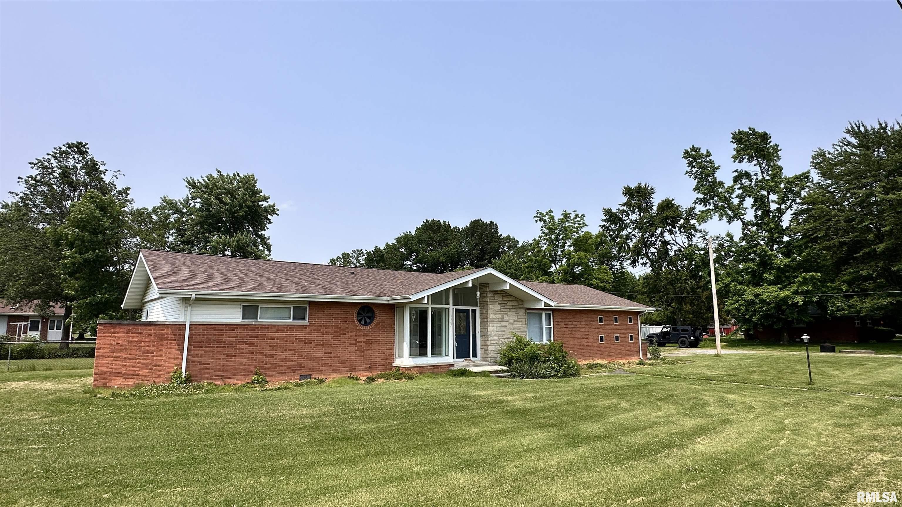 1107 E Cleveland Street, West Frankfort, Illinois image 3