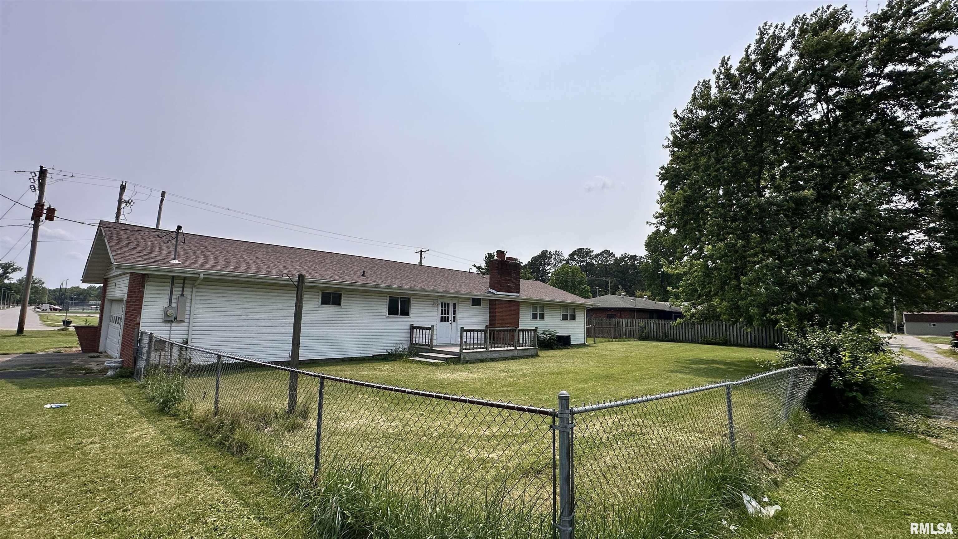 1107 E Cleveland Street, West Frankfort, Illinois image 24