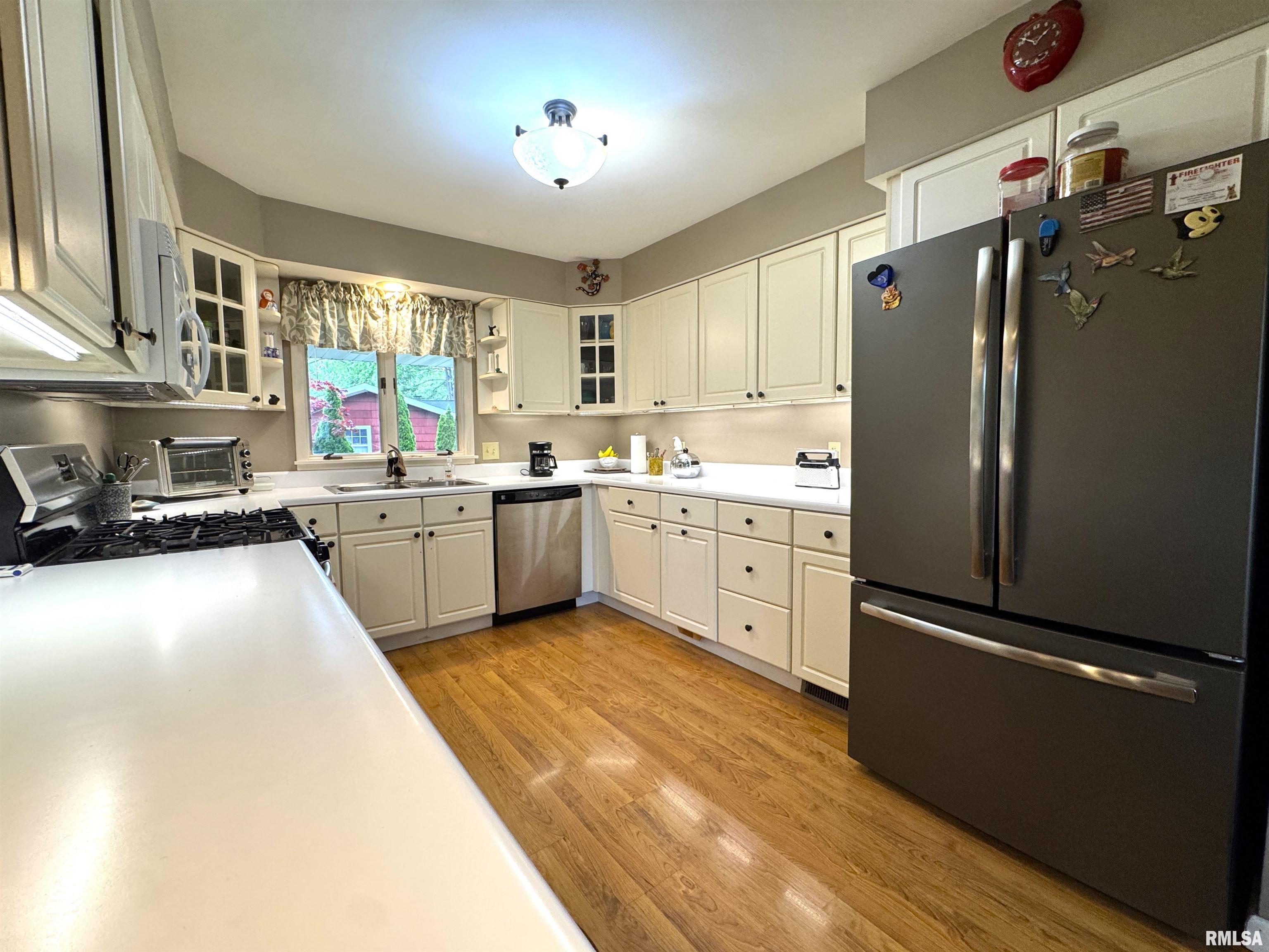 2147 Barberry Drive, Springfield, Illinois image 18