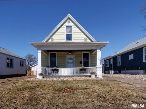 Homes For Sale - 1633 Chestnut Street<br/> Adams County, Quincy, IL 62301