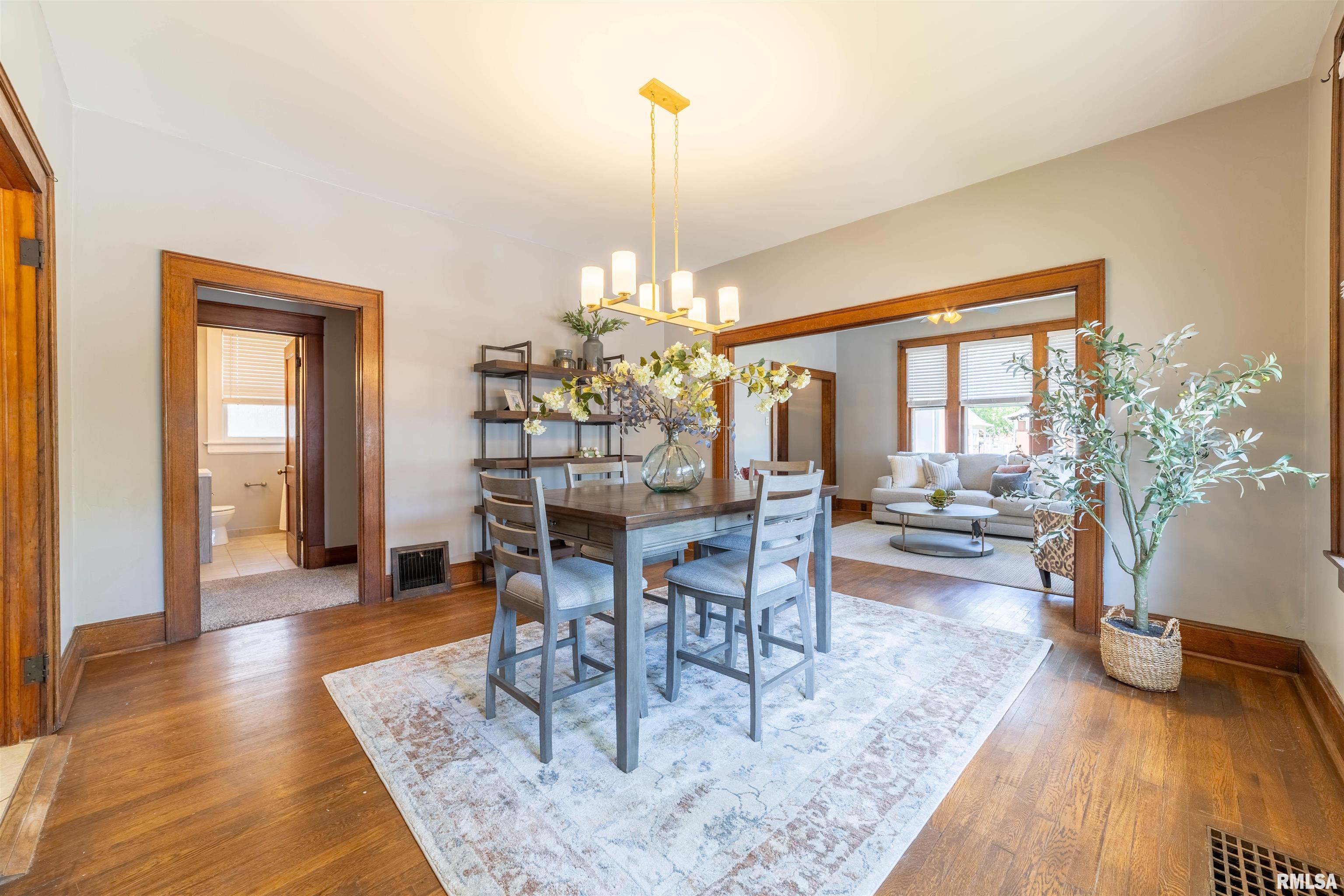 744 S 15th Street, Quincy, Illinois image 4