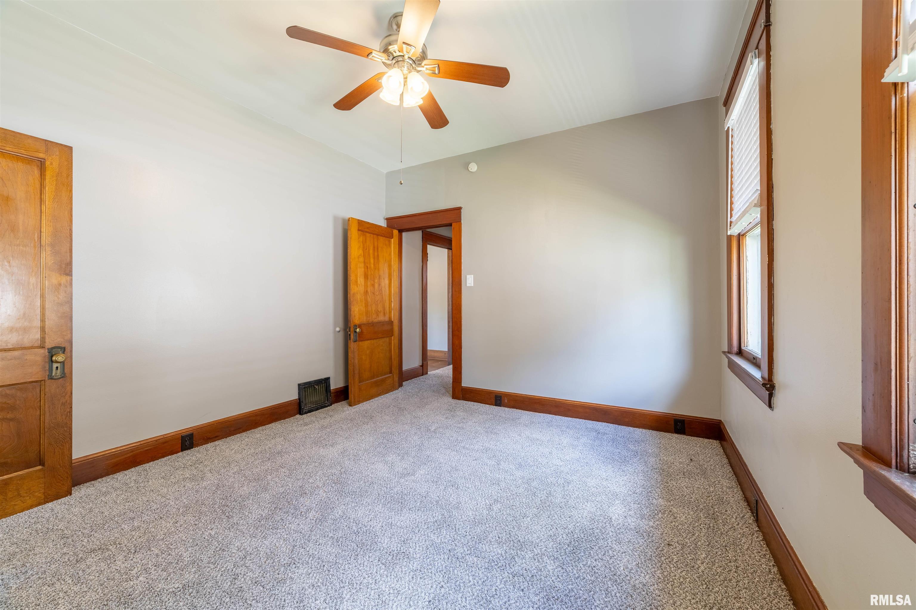 744 S 15th Street, Quincy, Illinois image 12