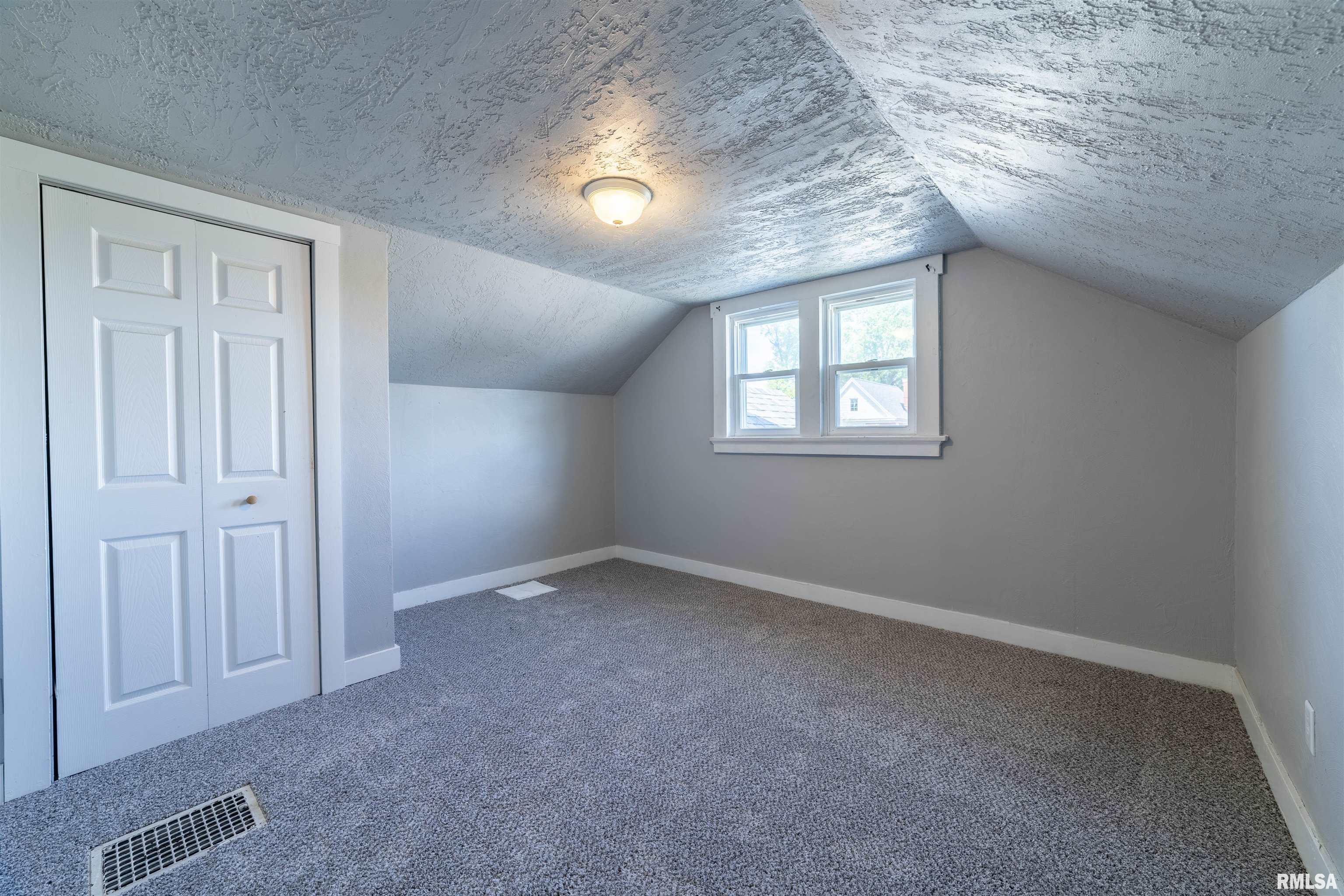 744 S 15th Street, Quincy, Illinois image 24