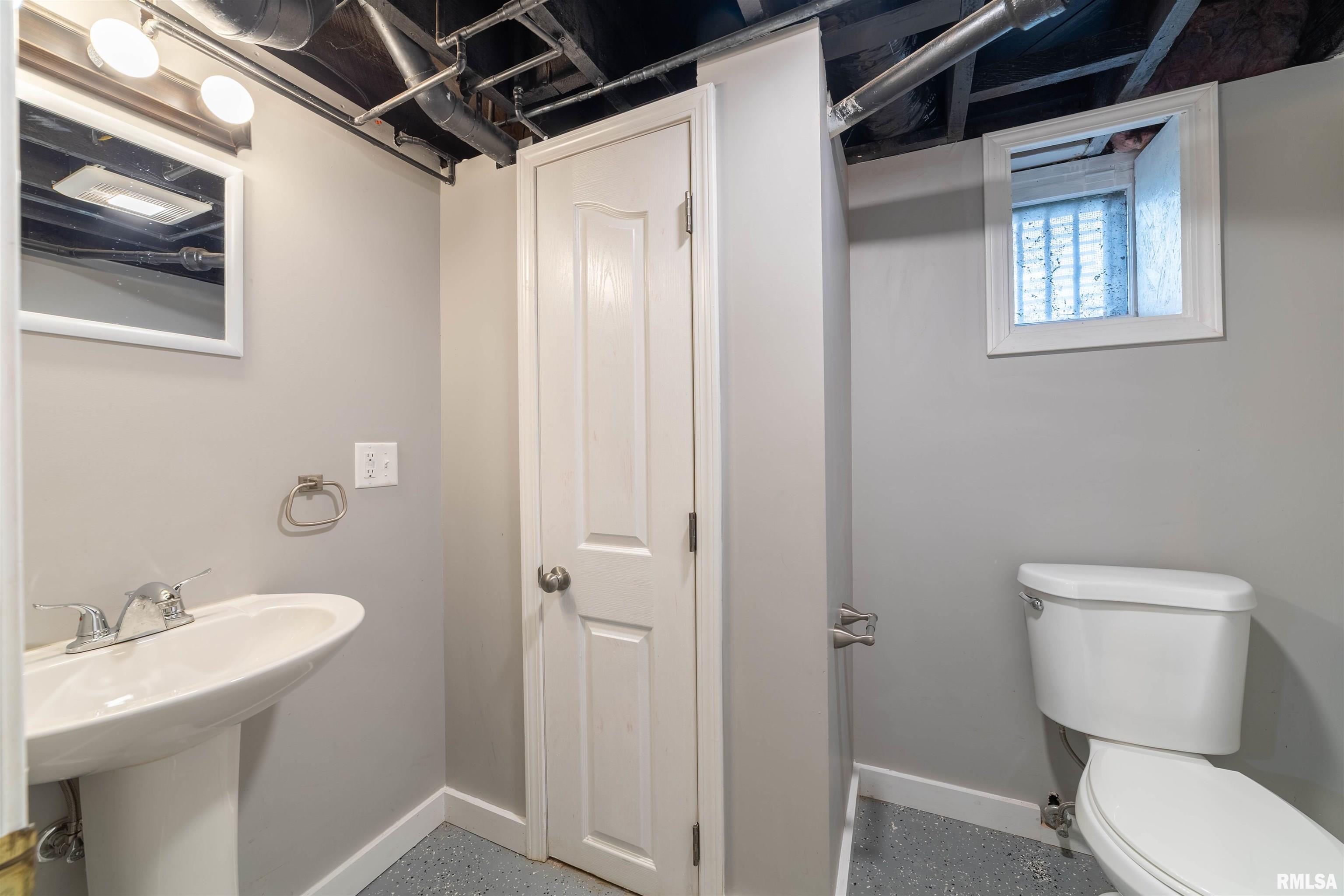 744 S 15th Street, Quincy, Illinois image 30