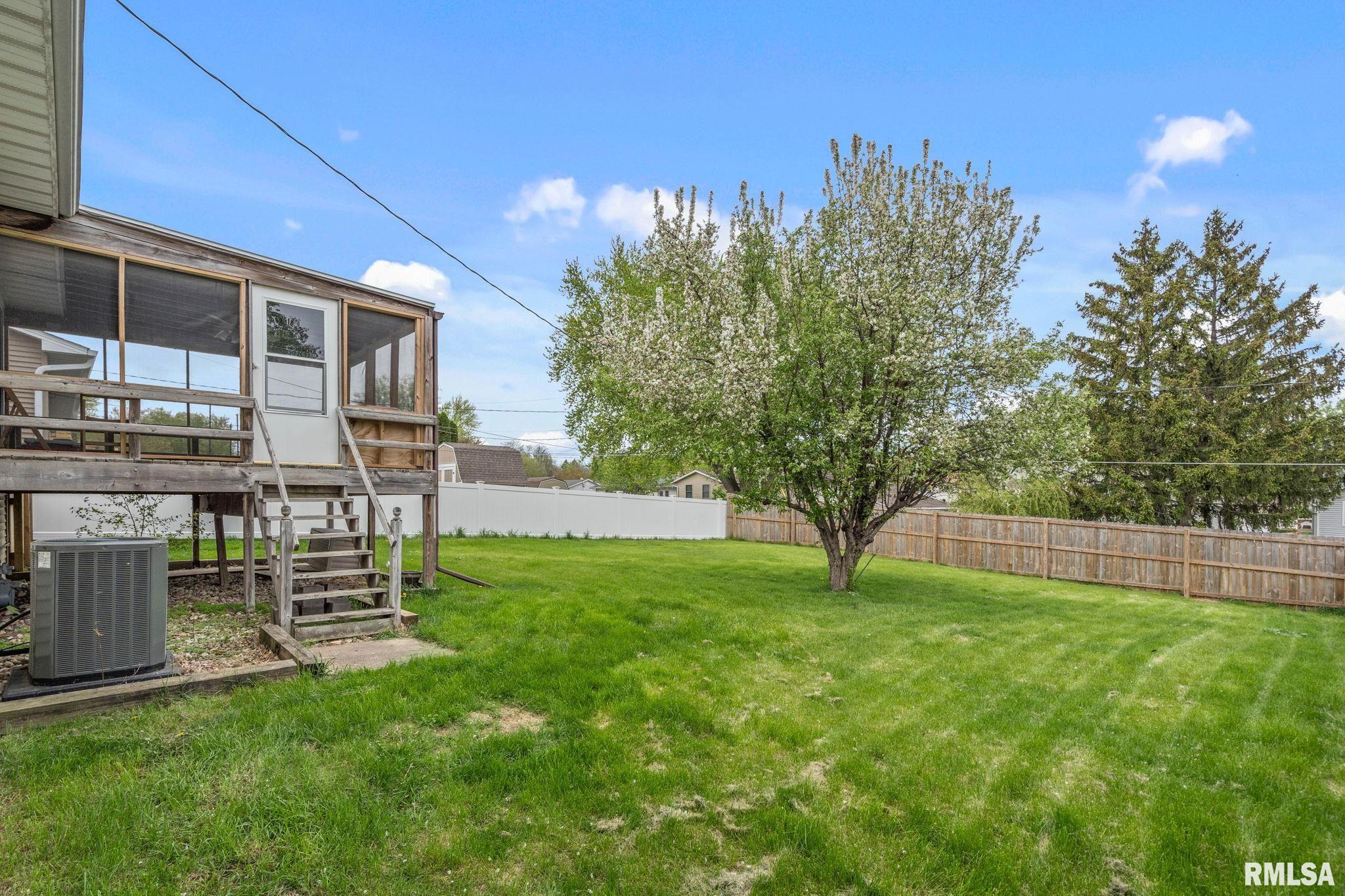 1701 89th Avenue West, Rock Island, Illinois image 28