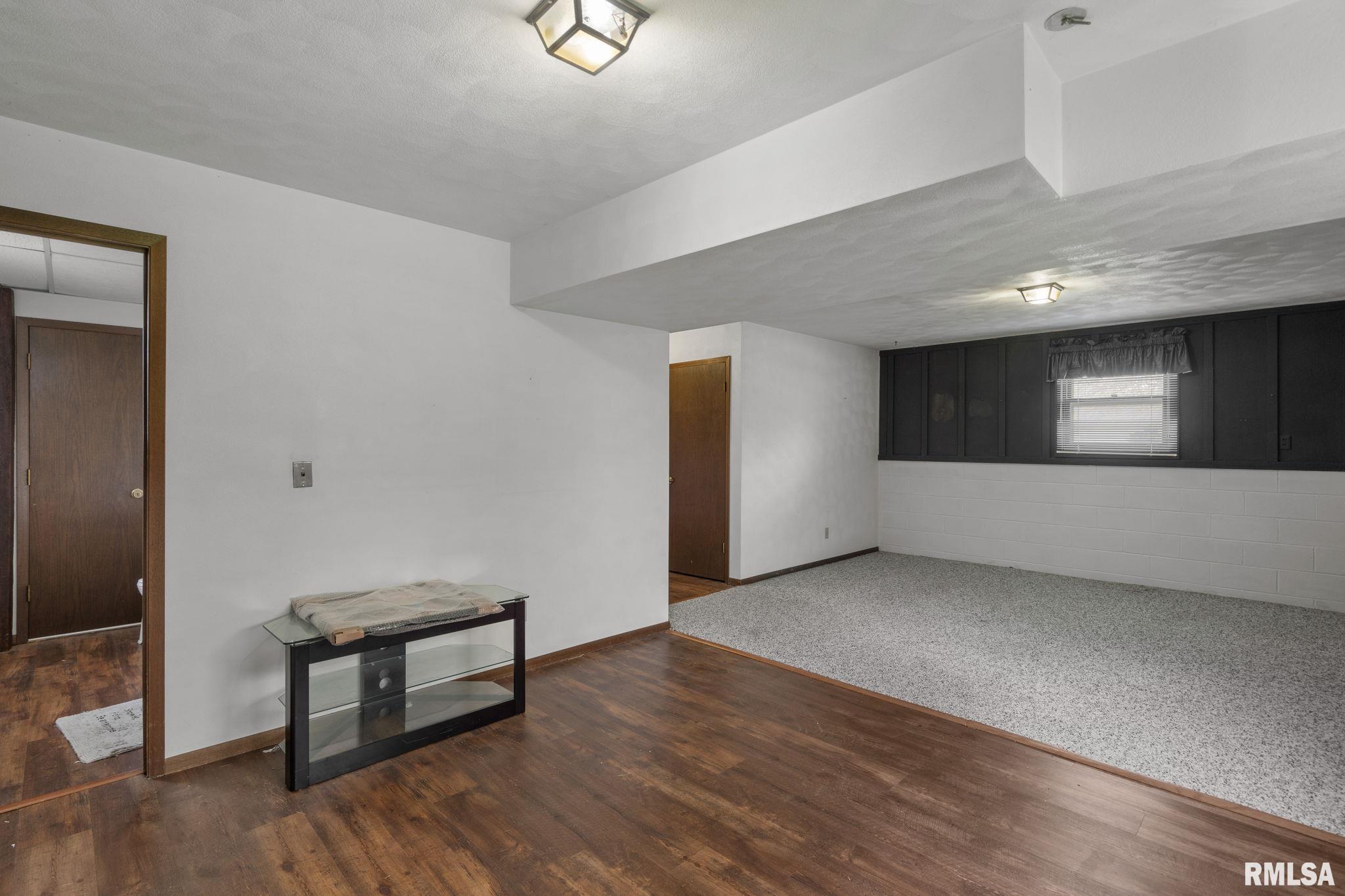 1701 89th Avenue West, Rock Island, Illinois image 21