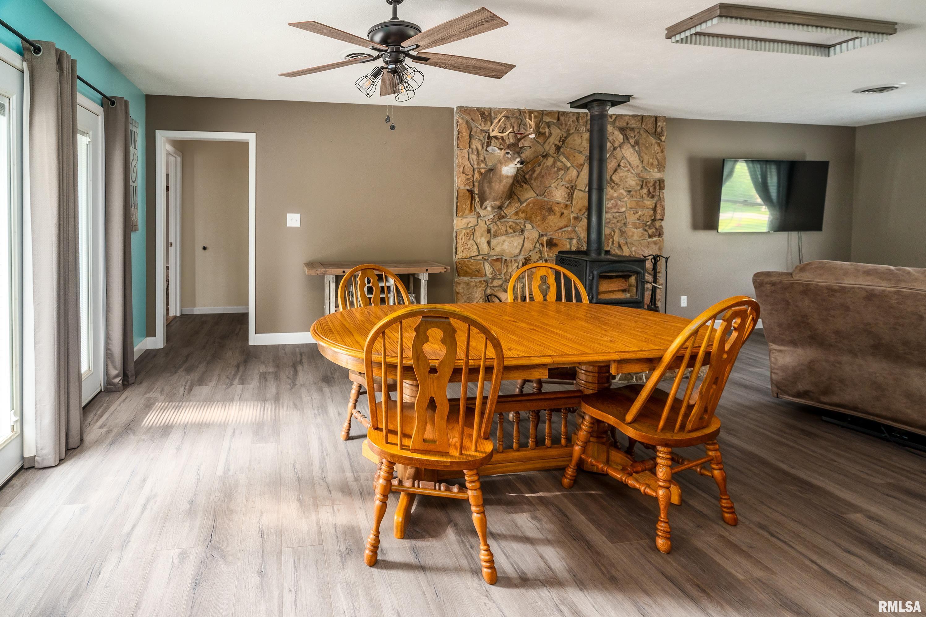 11371 Cunningham Lane, Marion, Illinois image 11
