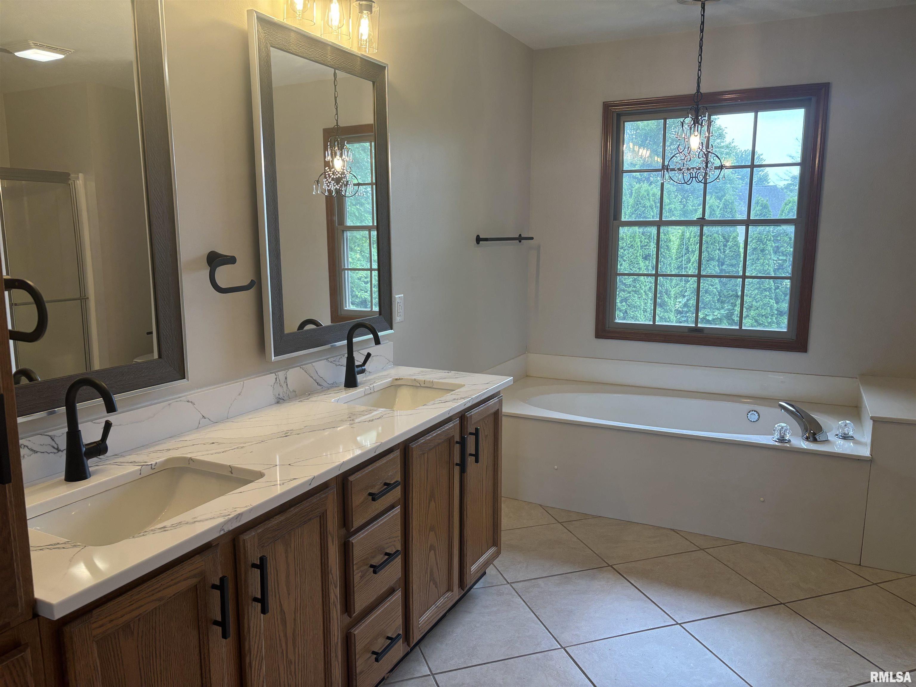 2116 Renwick Drive, Springfield, Illinois image 25