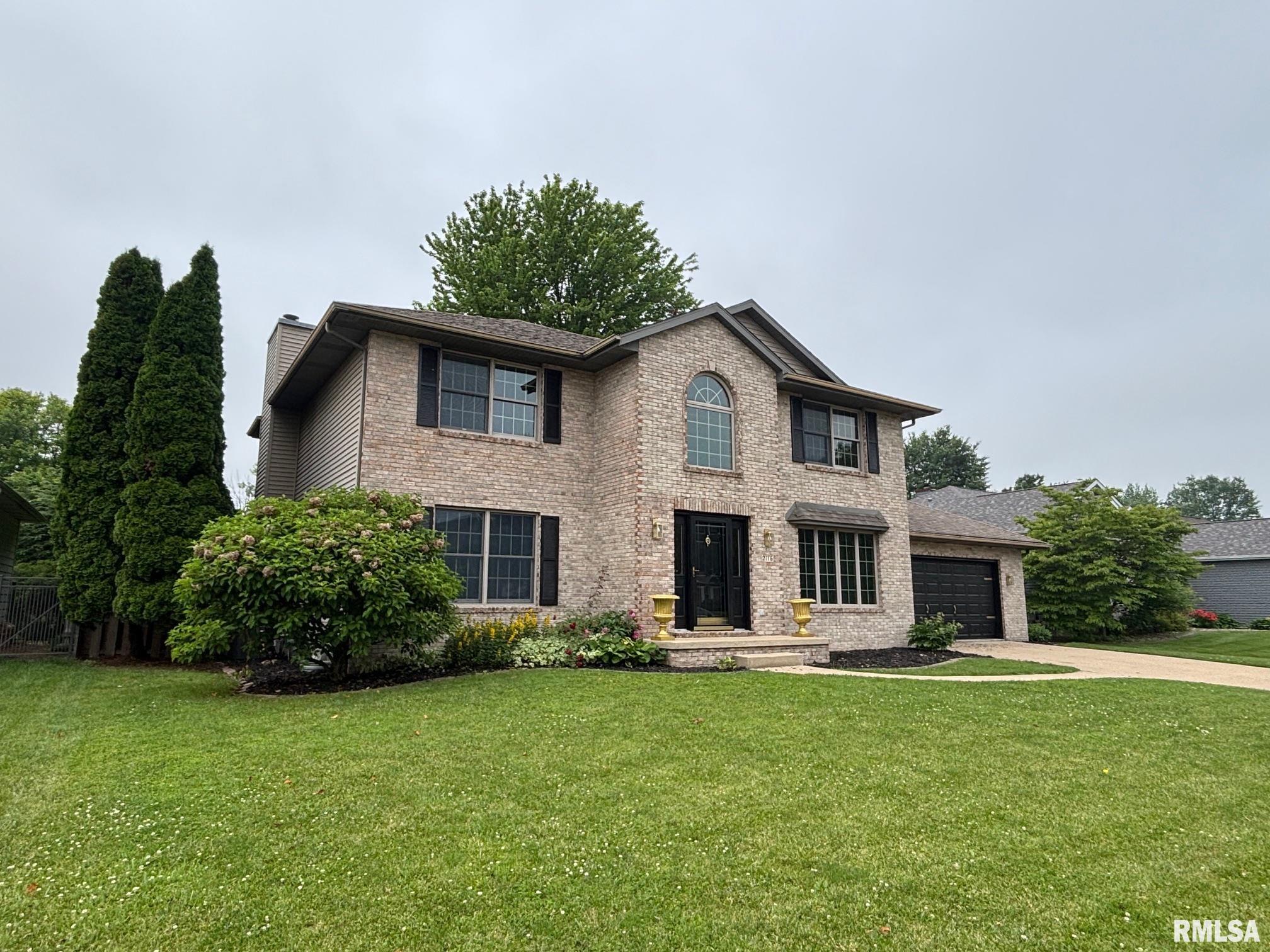2116 Renwick Drive, Springfield, Illinois image 2