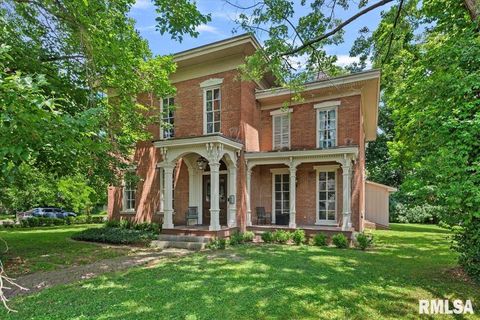 Homes For Sale - 506 S Diamond Street<br/> Morgan County, Jacksonville, IL 62650