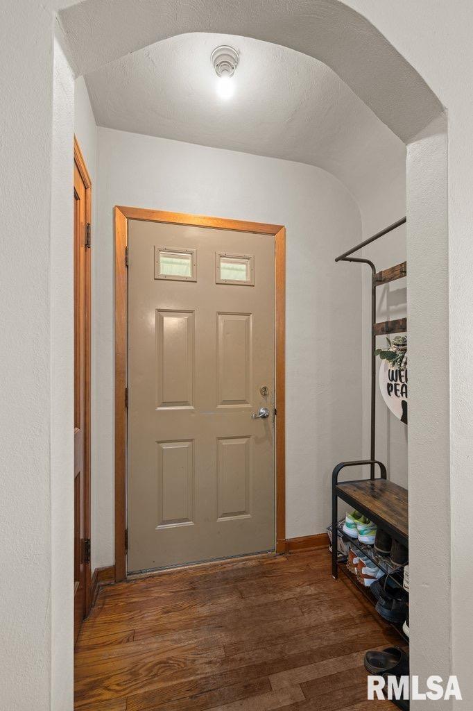 4702 11th Avenue B, Moline, Illinois image 3