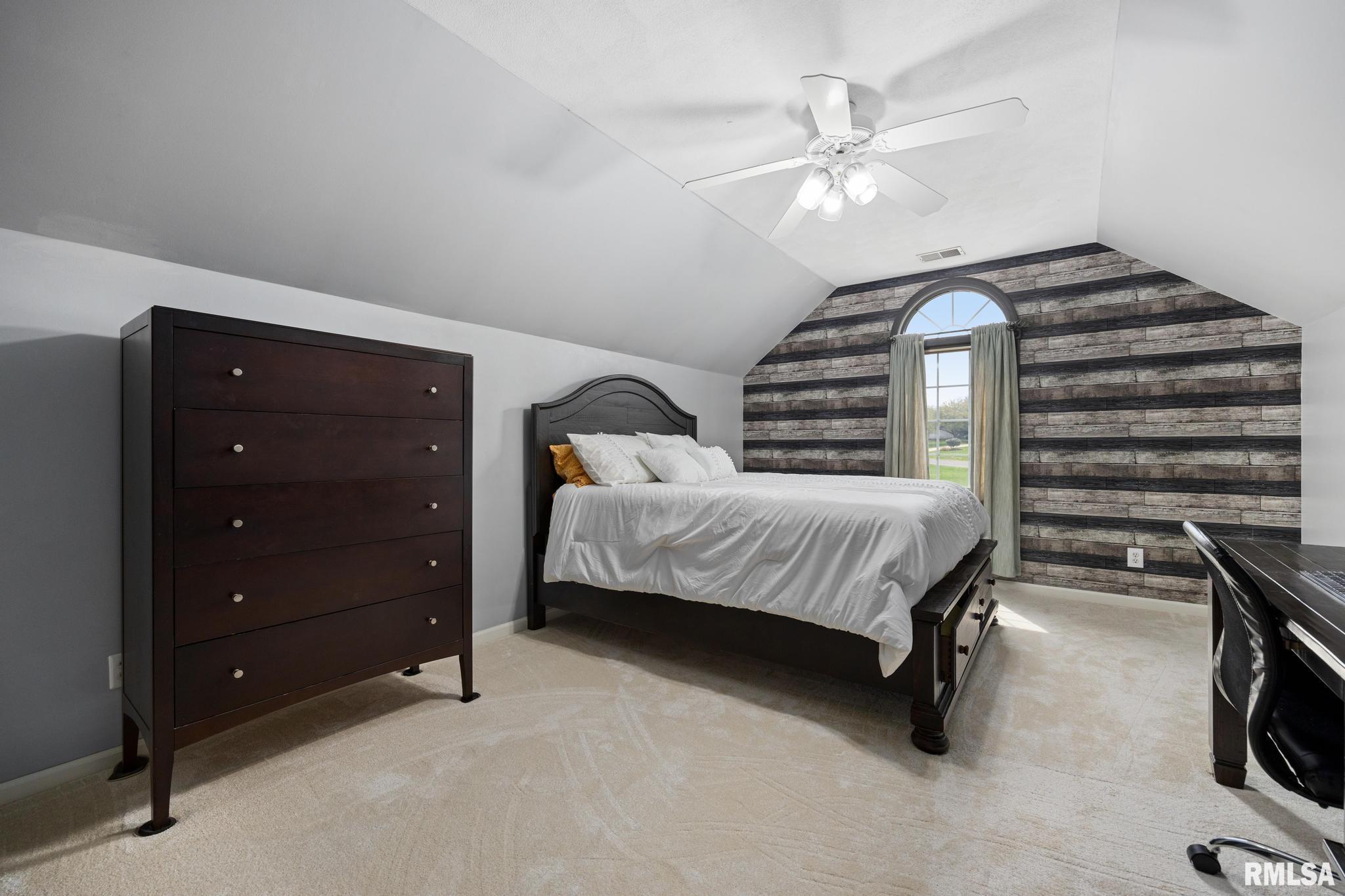 1340 N Independence Court, Germantown Hills, Illinois image 42