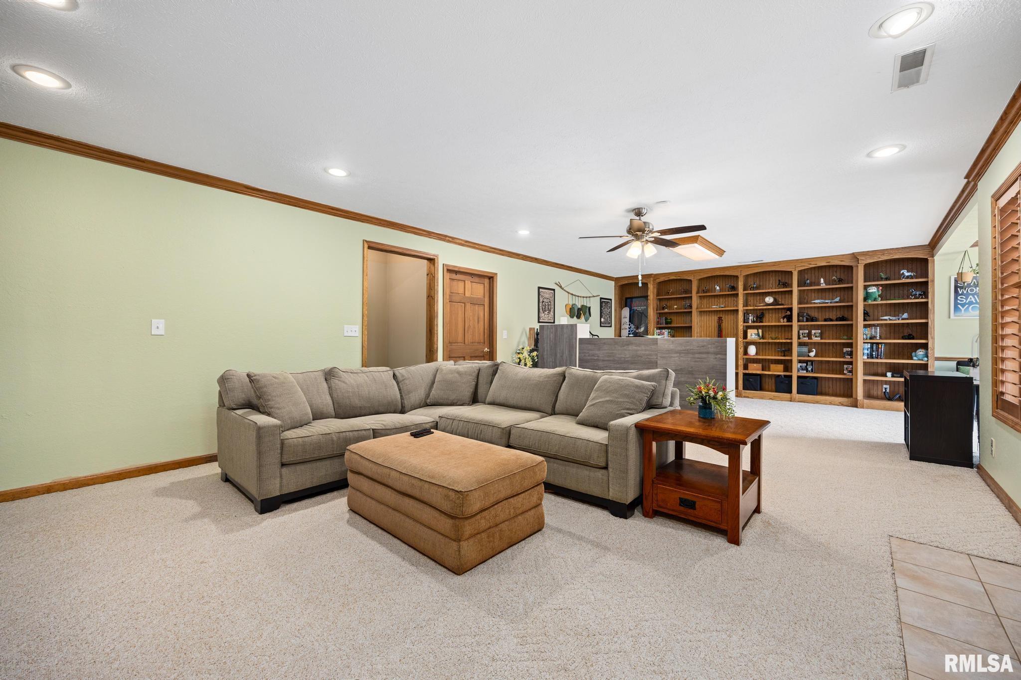 1340 N Independence Court, Germantown Hills, Illinois image 45
