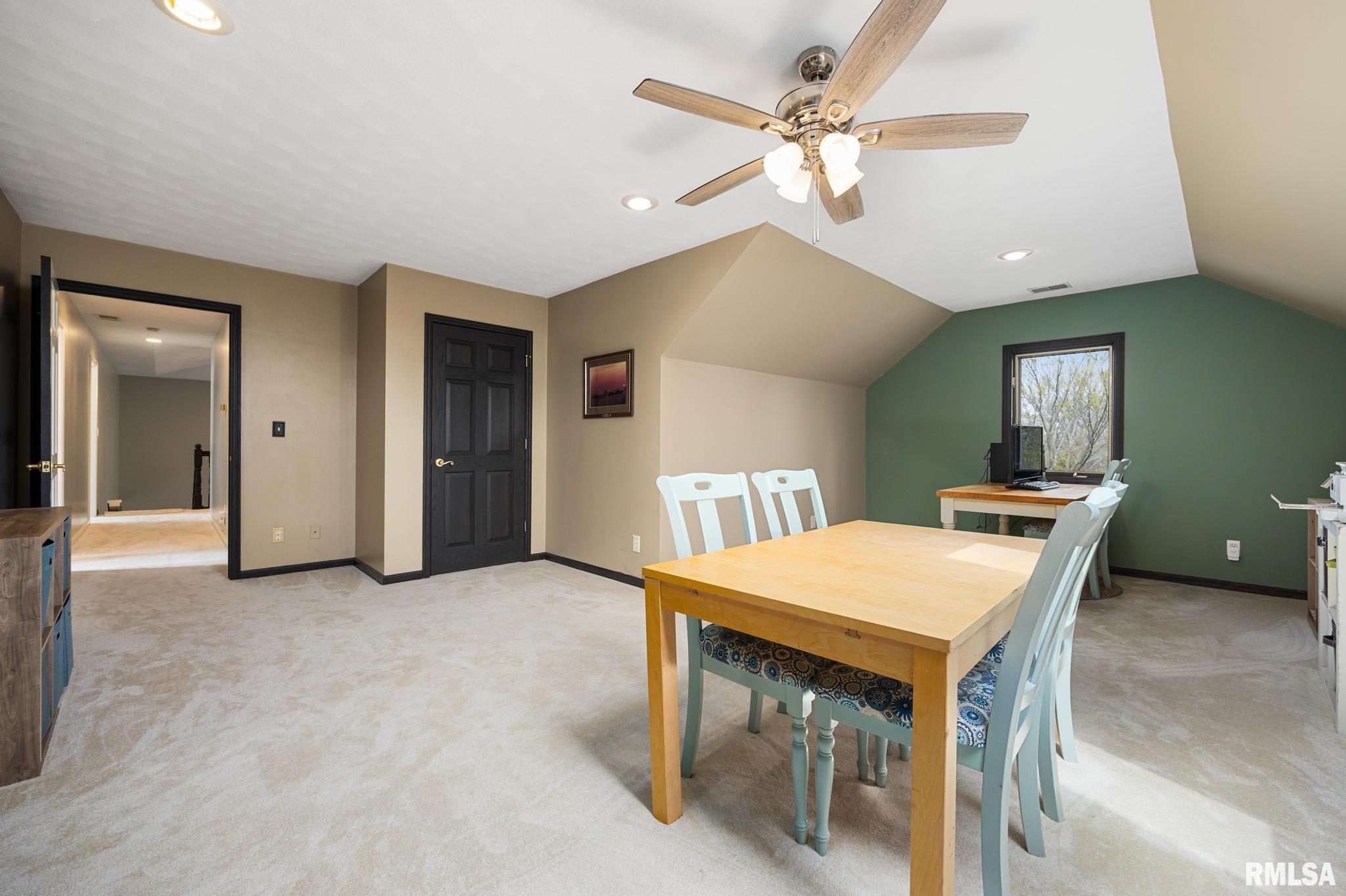 1340 N Independence Court, Germantown Hills, Illinois image 40