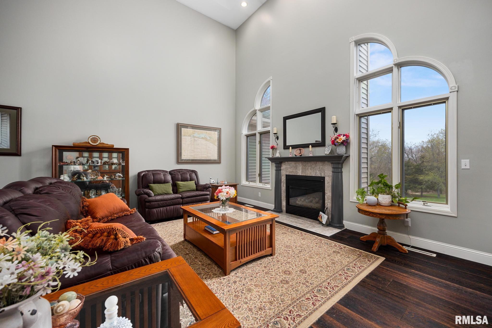 1340 N Independence Court, Germantown Hills, Illinois image 10