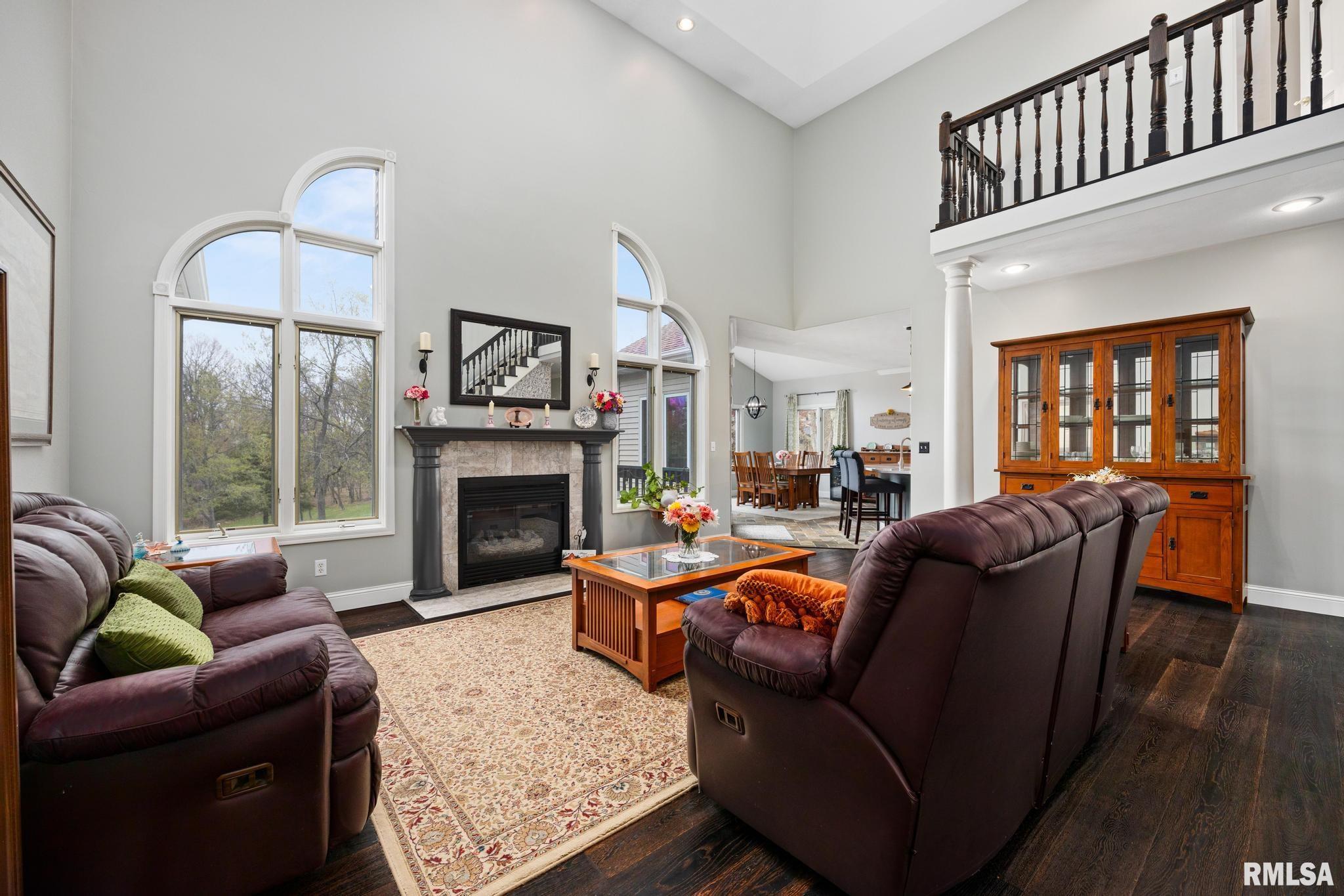 1340 N Independence Court, Germantown Hills, Illinois image 9