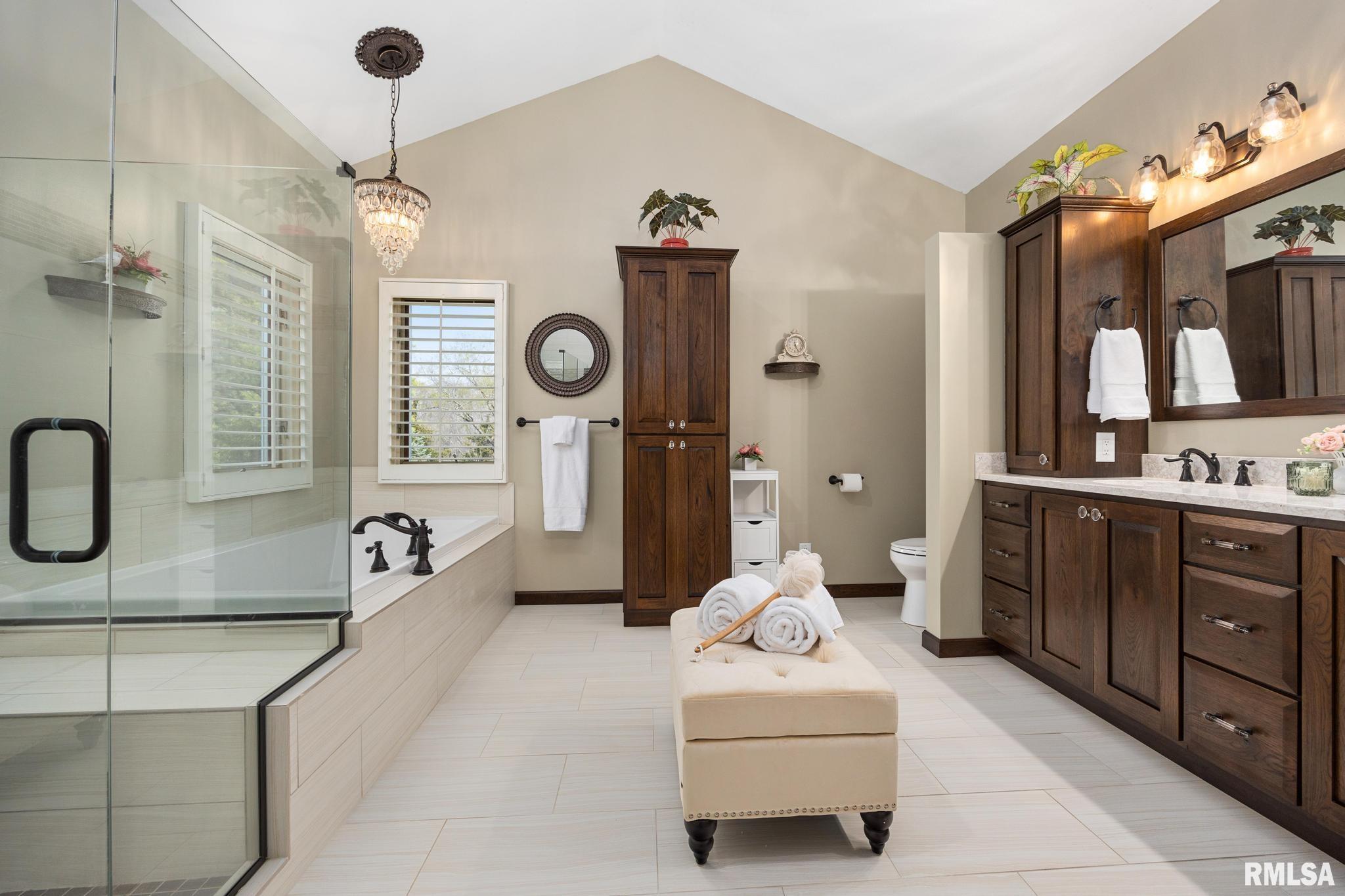 1340 N Independence Court, Germantown Hills, Illinois image 24