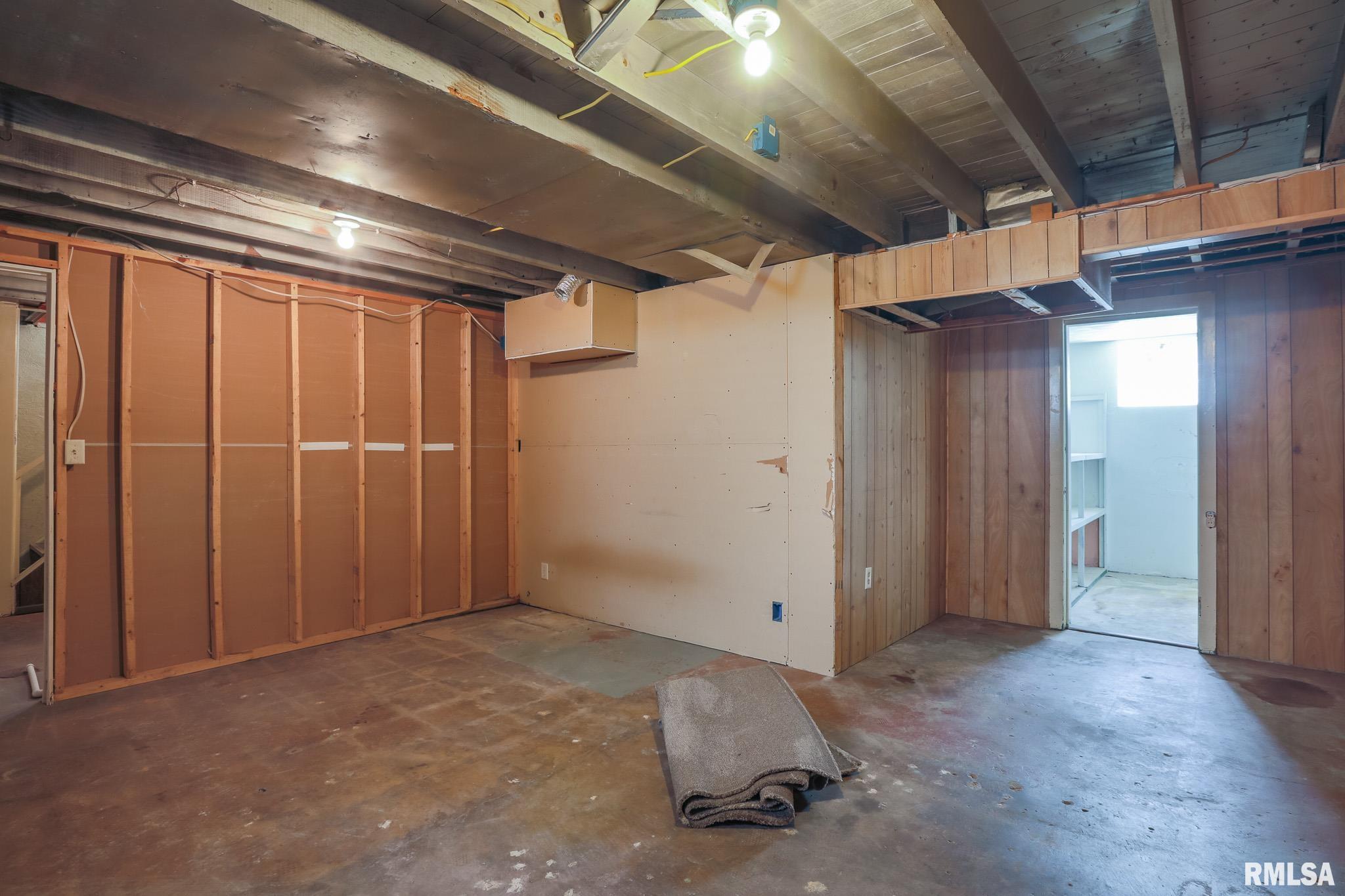 1408 Howard Court, Pekin, Illinois image 21