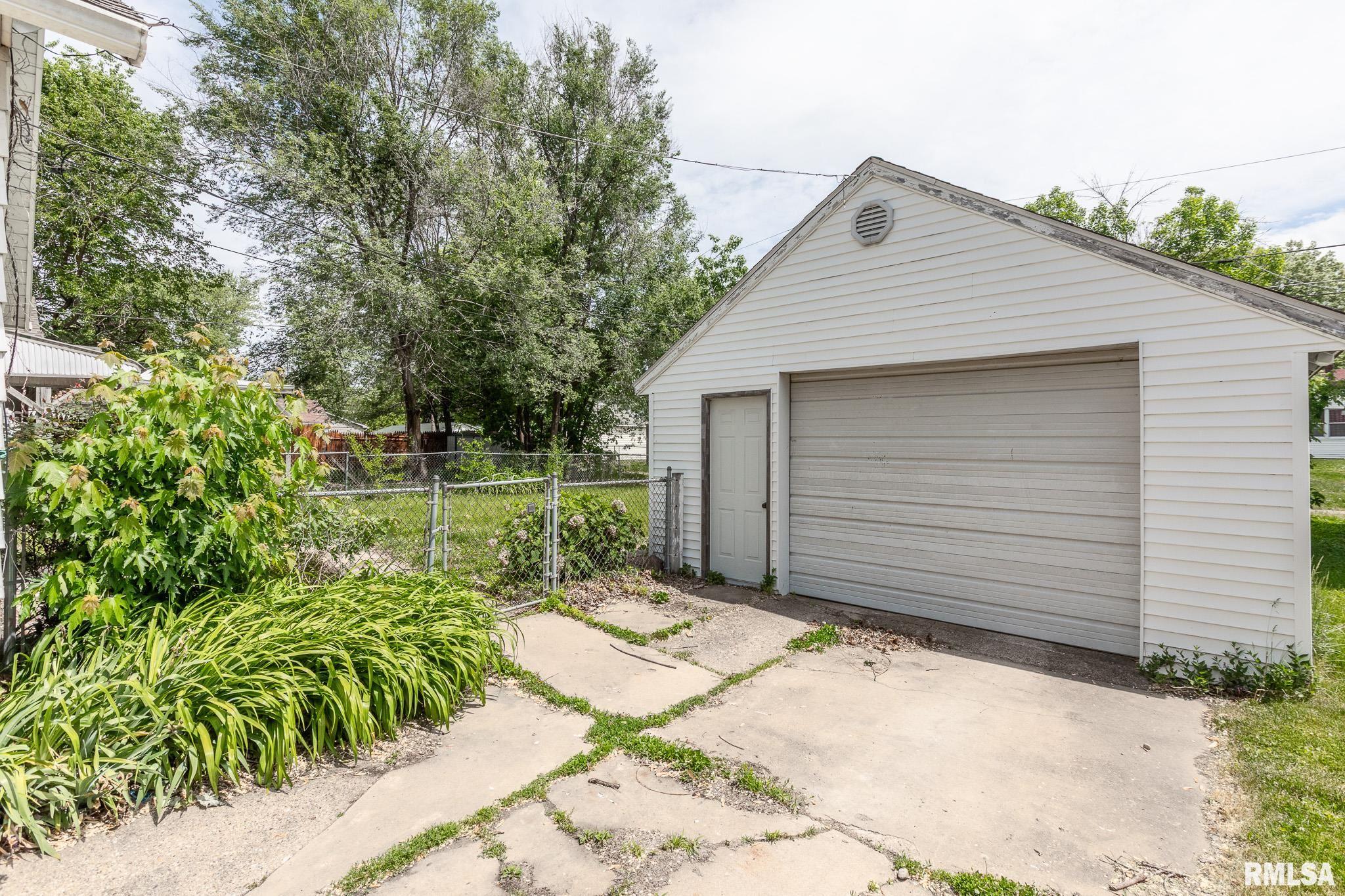 1408 Howard Court, Pekin, Illinois image 24