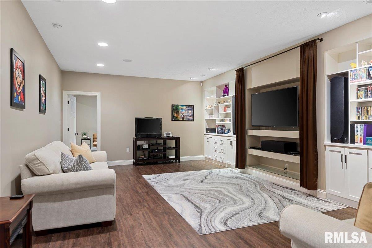 406 Sommerset Drive, Chatham, Illinois image 32