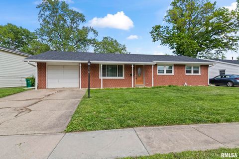 Homes For Sale - 16 Delmar Drive<br/> Springfield, IL 62703