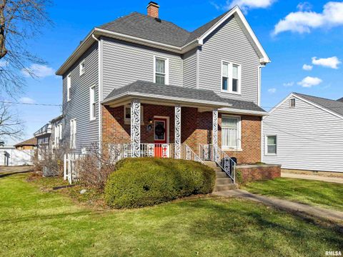 Apartment For Sale - 523 N Main Street<br/> Tazewell County, Morton, IL 61550