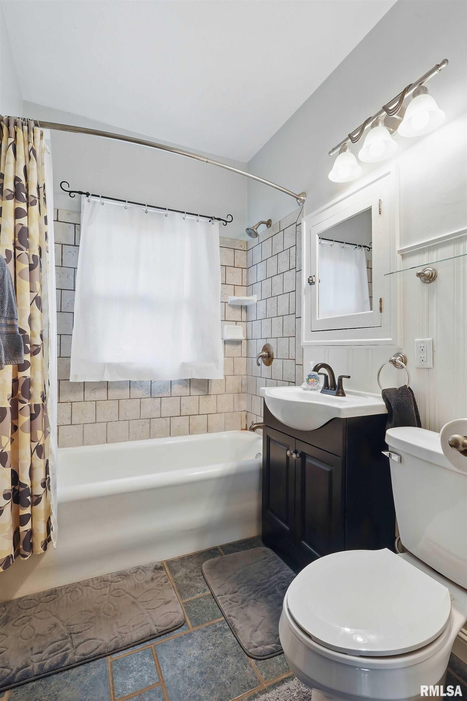 2727 Scott Street, Davenport, Iowa image 23