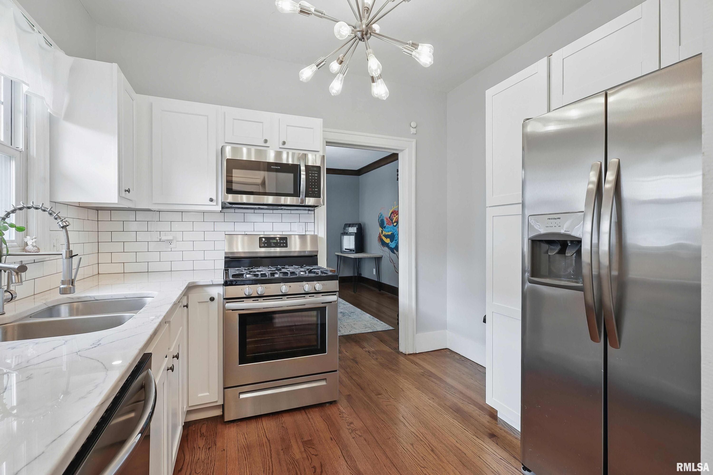 2727 Scott Street, Davenport, Iowa image 18