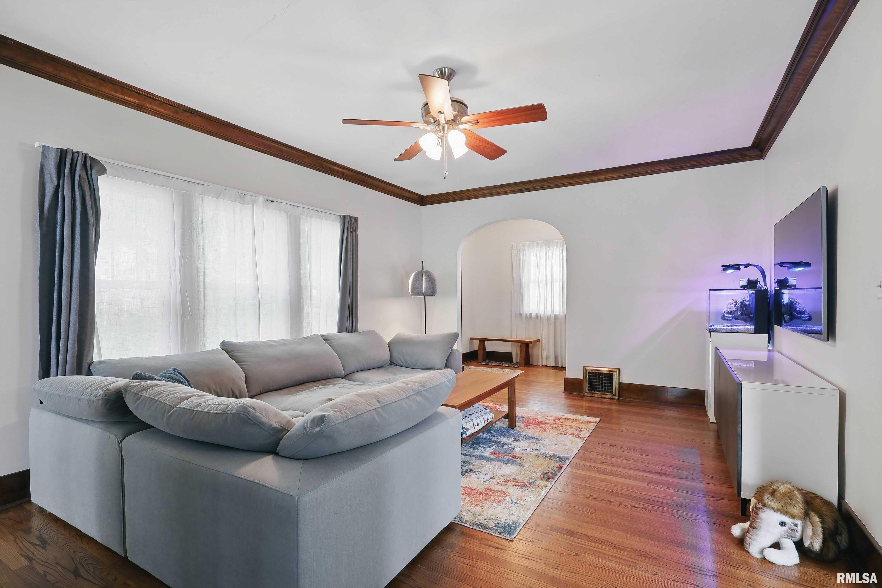 2727 Scott Street, Davenport, Iowa image 9