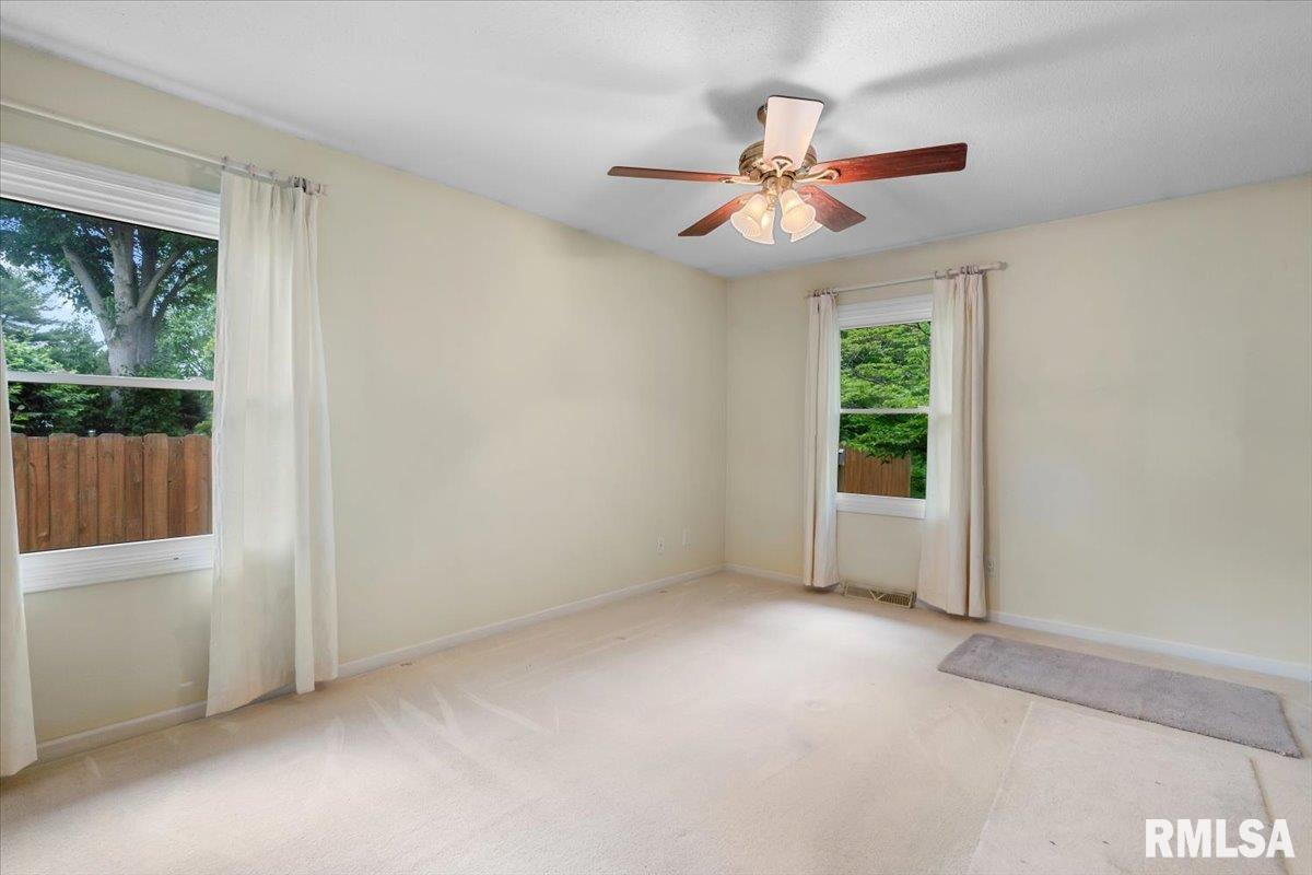 2213 Croydon Drive, Springfield, Illinois image 13