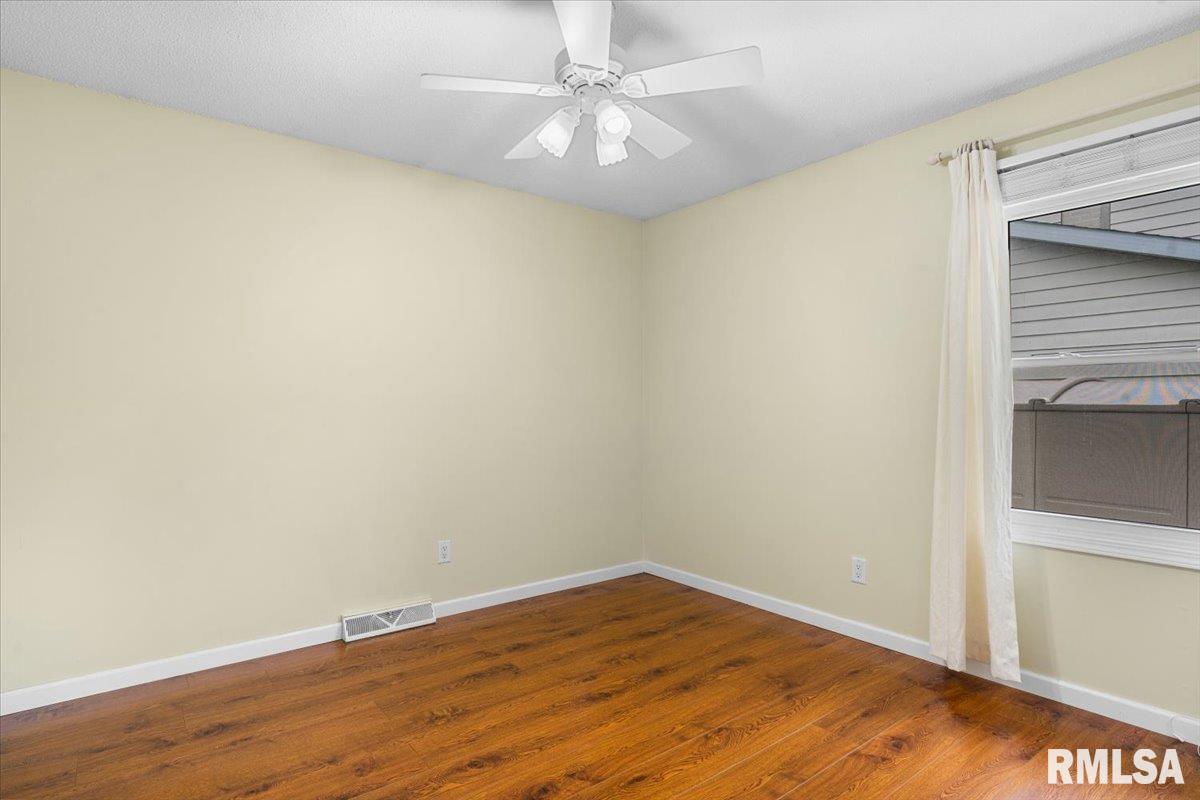 2213 Croydon Drive, Springfield, Illinois image 17