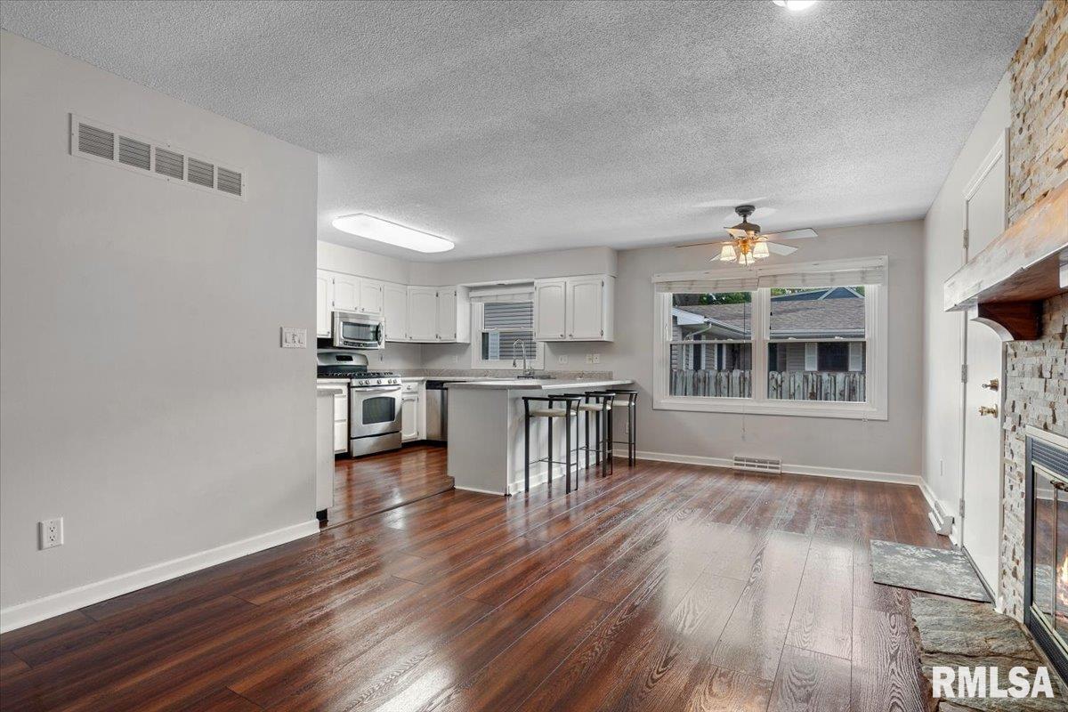 2213 Croydon Drive, Springfield, Illinois image 7