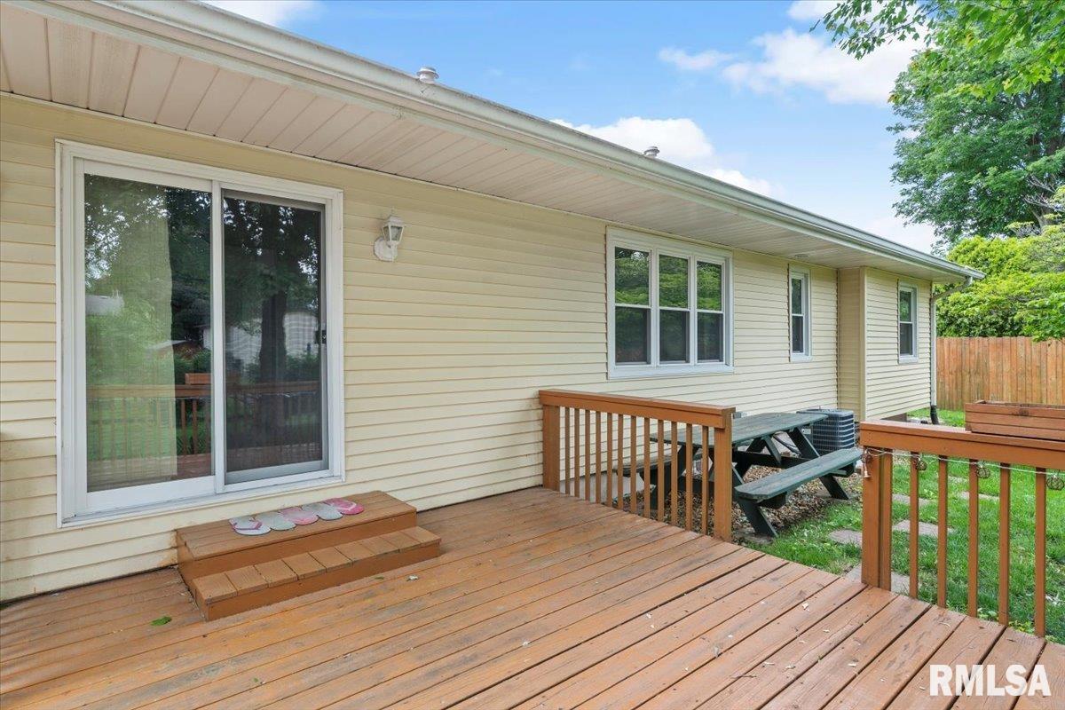 2213 Croydon Drive, Springfield, Illinois image 31