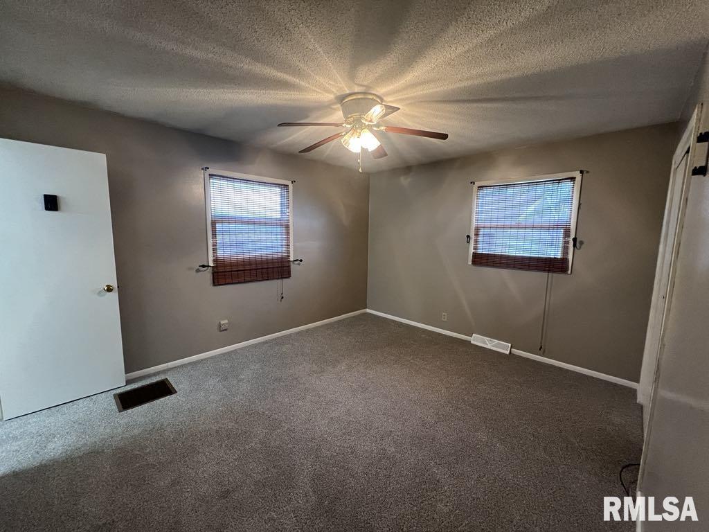 7884 E 1100th Street, Macomb, Illinois image 14