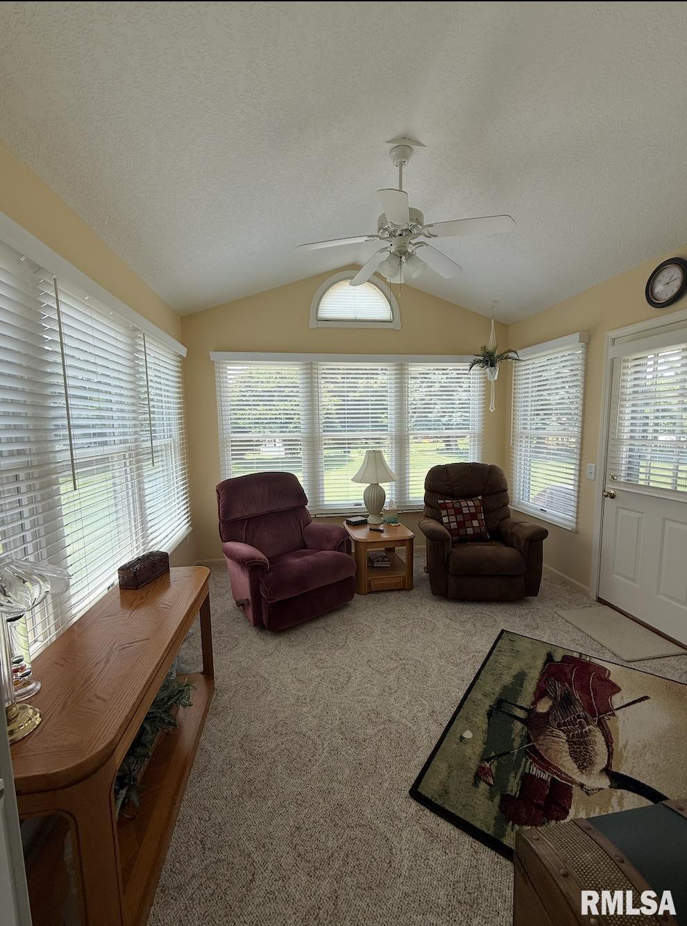 330 Country Club Court, Eldridge, Iowa image 18