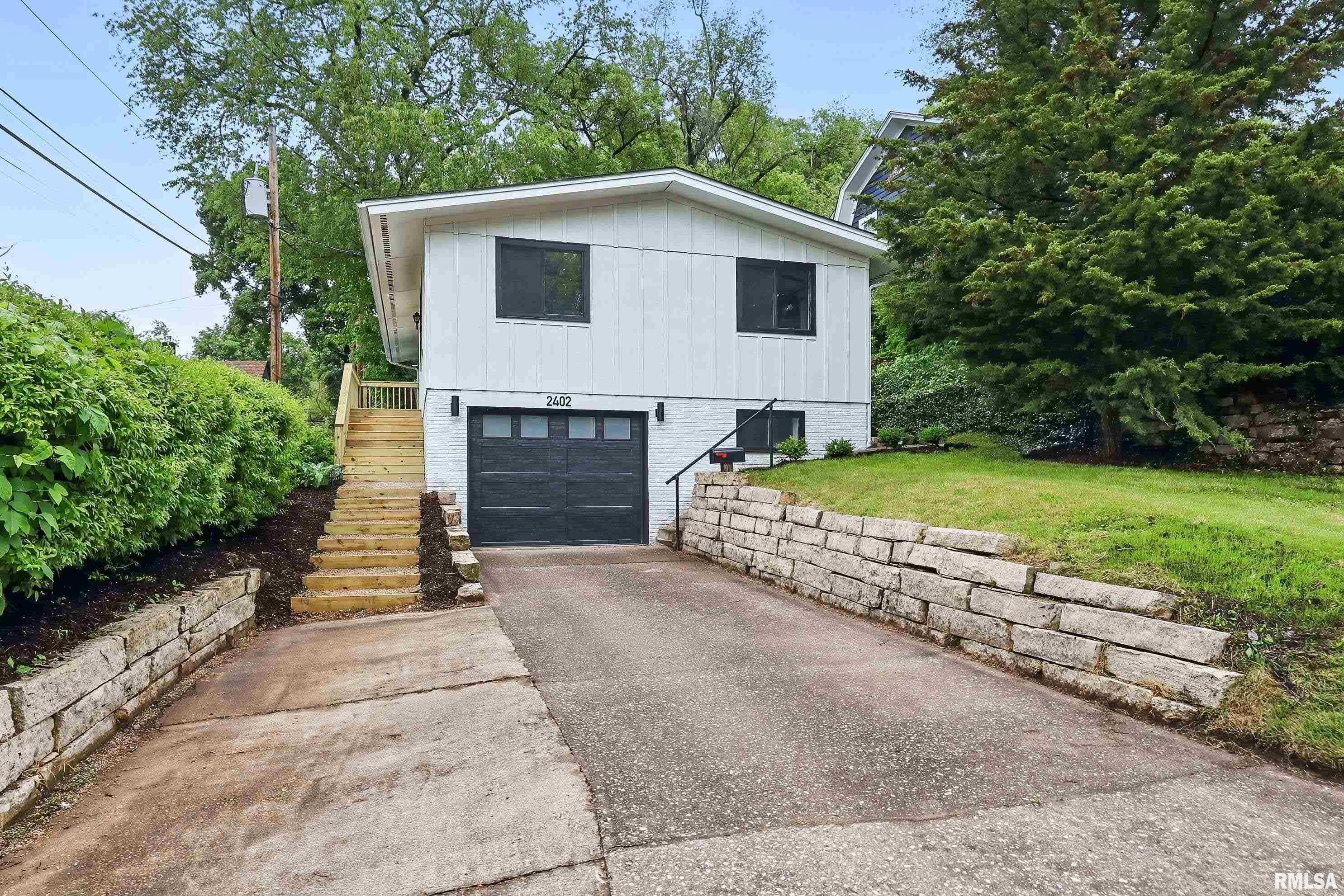 2402 Middle Road, Davenport, Iowa image 3
