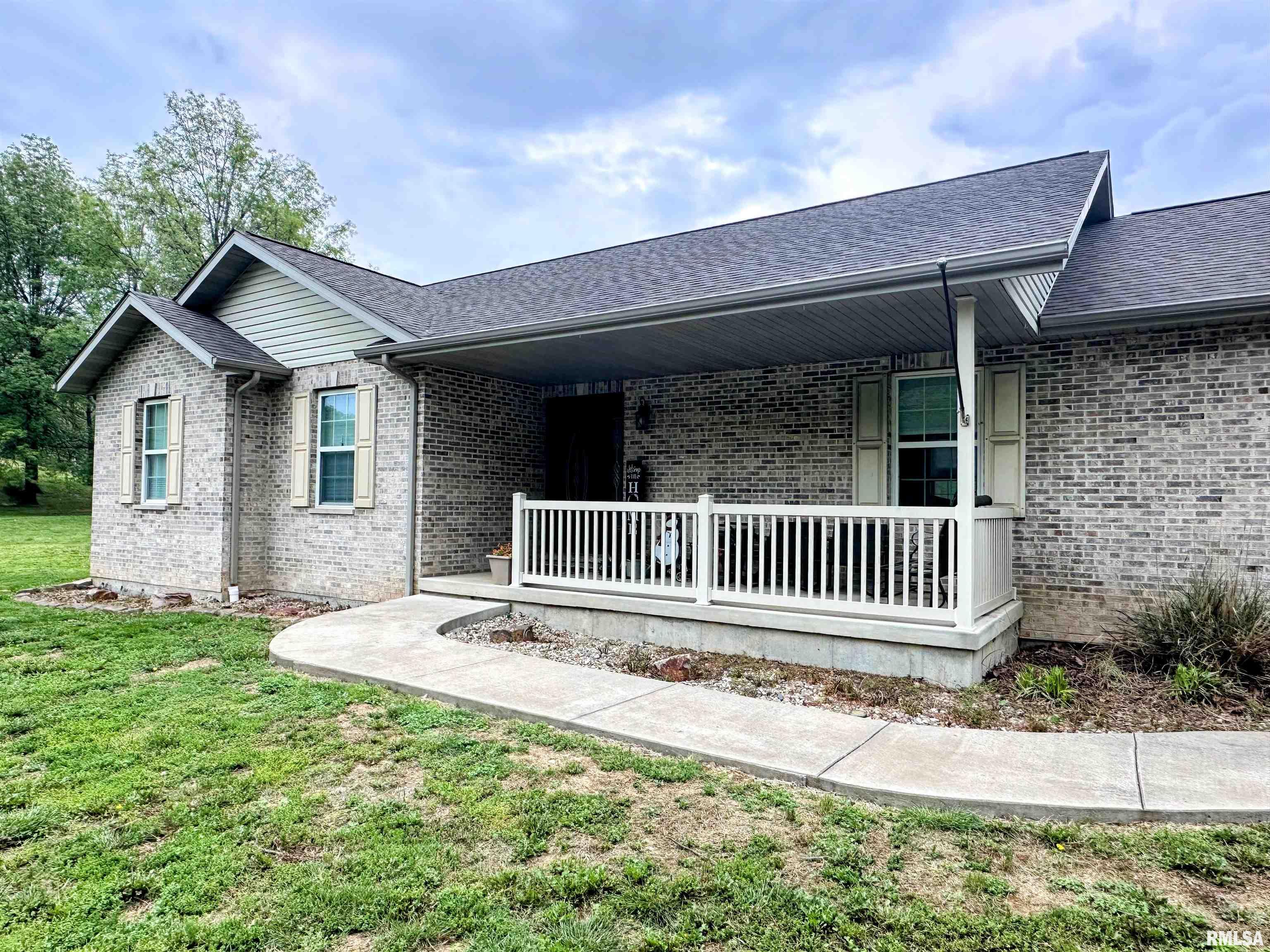 4111 Evergreen Lane, Pinckneyville, Illinois image 2