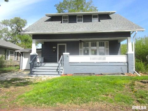 Photo of 609 N 1ST Avenue, Canton, IL 61520 (MLS # PA1265875)