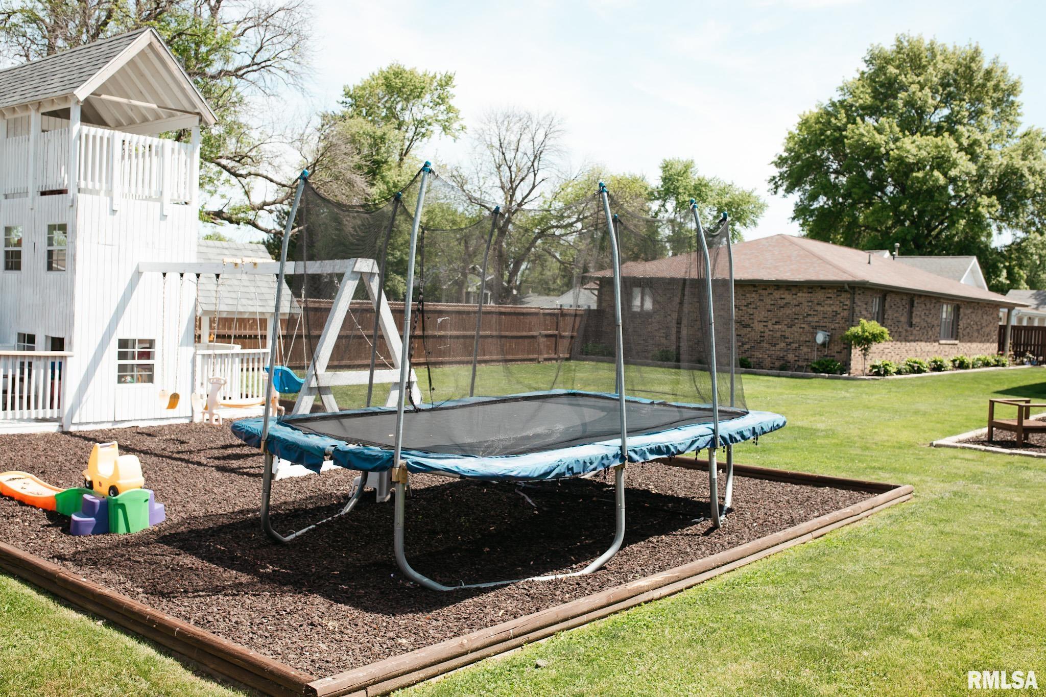205 Hickory Street, Kincaid, Illinois image 12