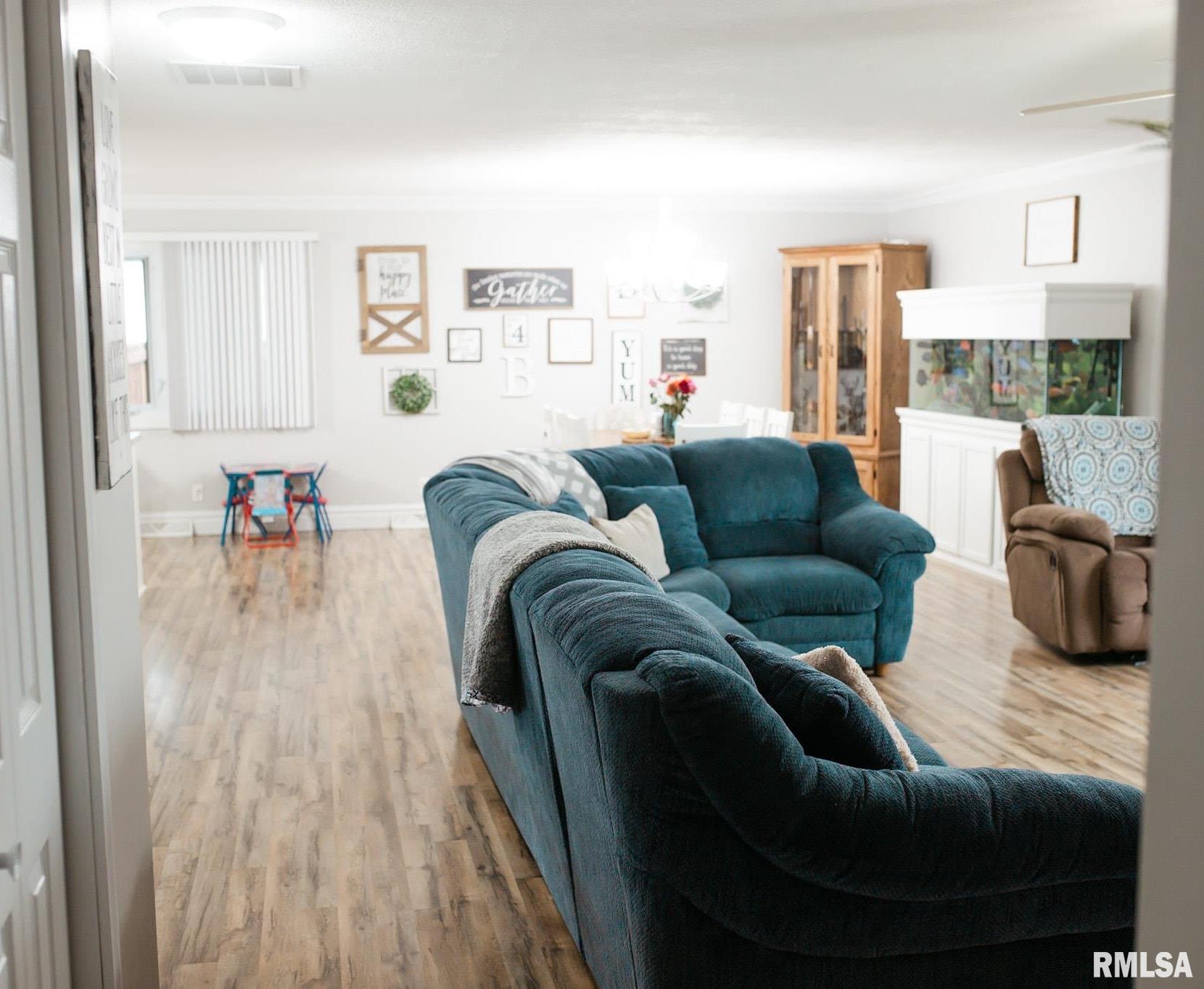 205 Hickory Street, Kincaid, Illinois image 23