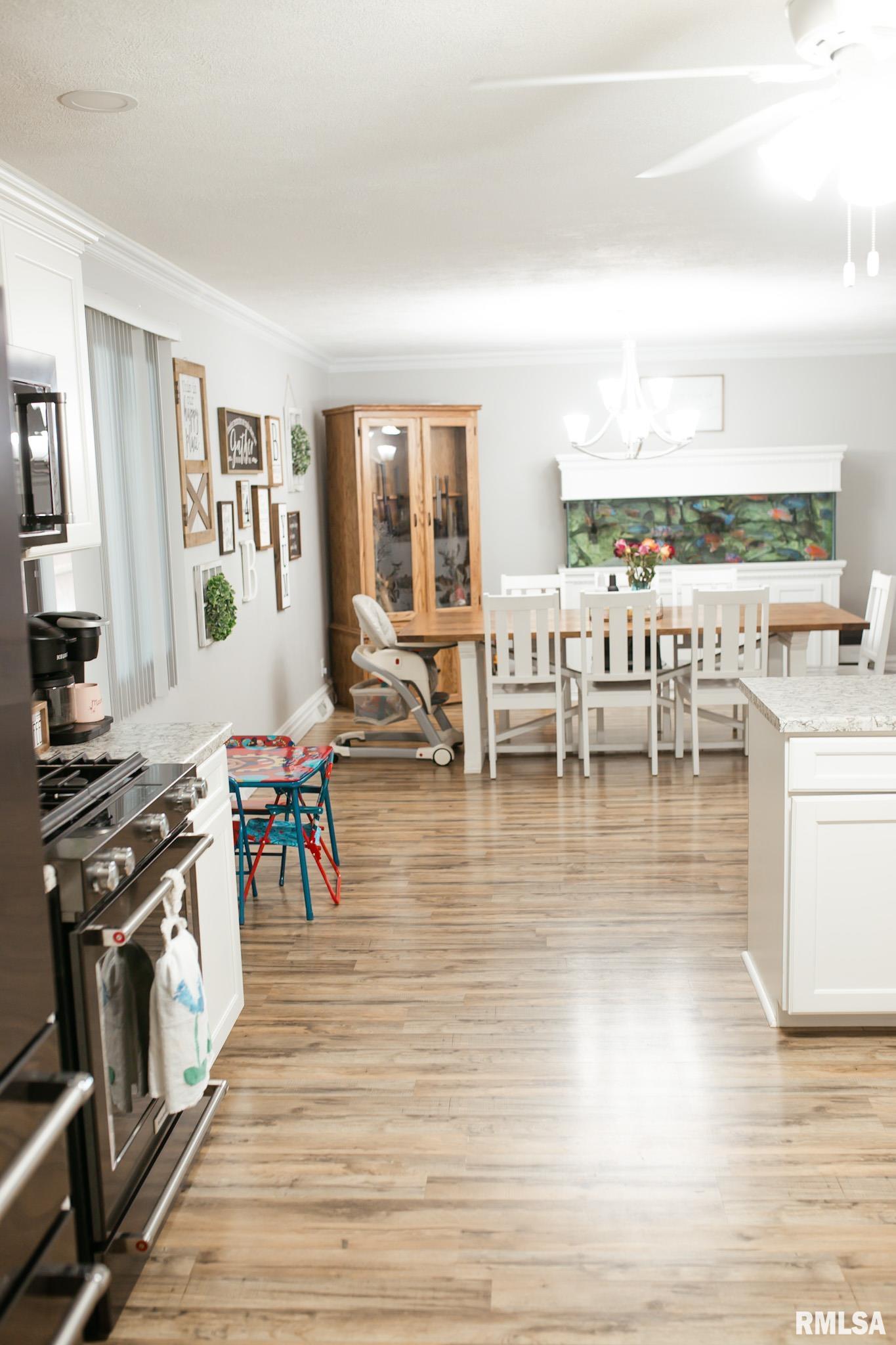 205 Hickory Street, Kincaid, Illinois image 17