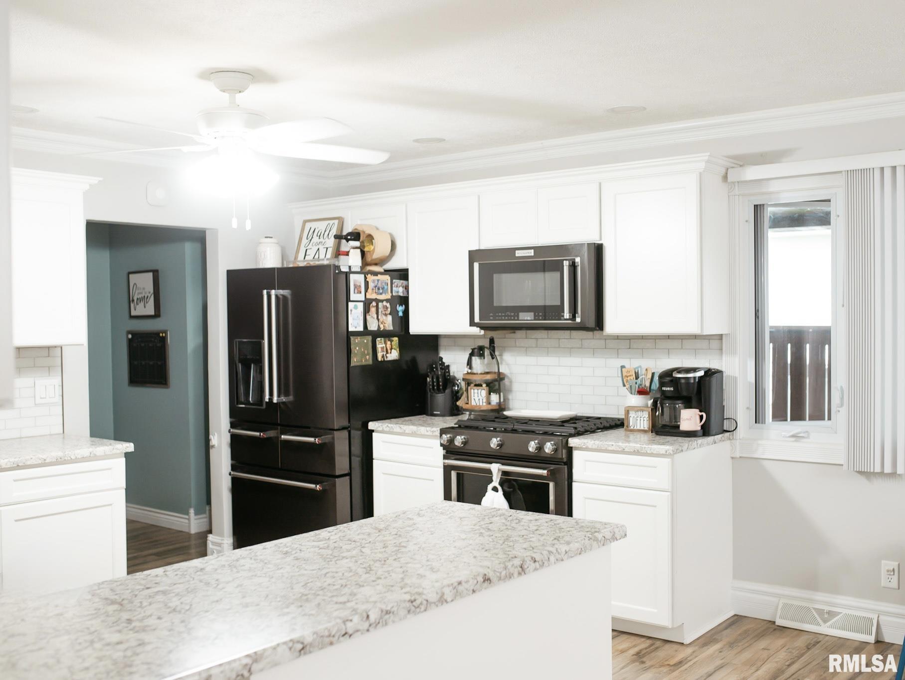 205 Hickory Street, Kincaid, Illinois image 15
