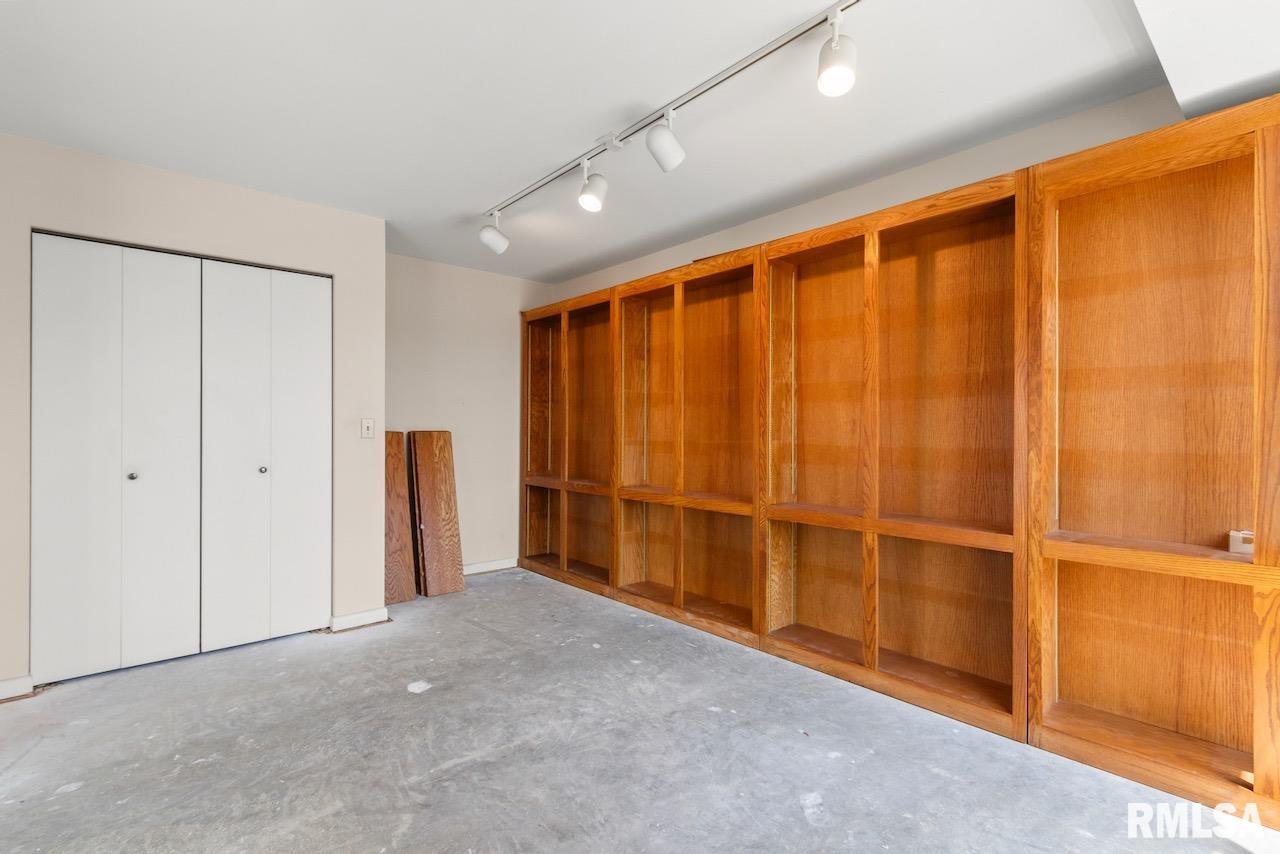 125 SW Jefferson Avenue #W6A - W6B1, Peoria, Illinois image 13